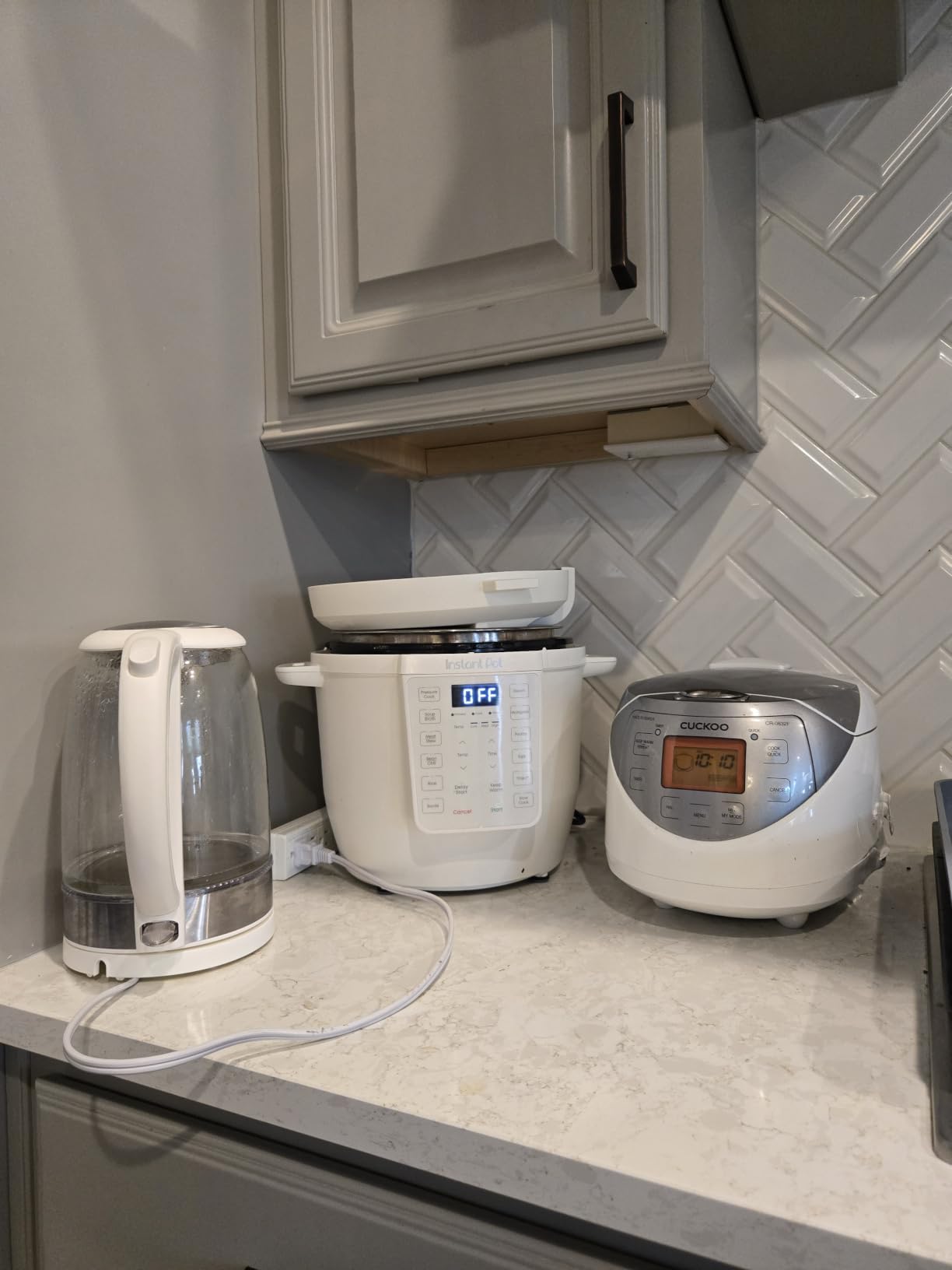Instant Pot Rio 6 Qt 7-in-1 Electric Pressure Cooker, Black customer photo 1