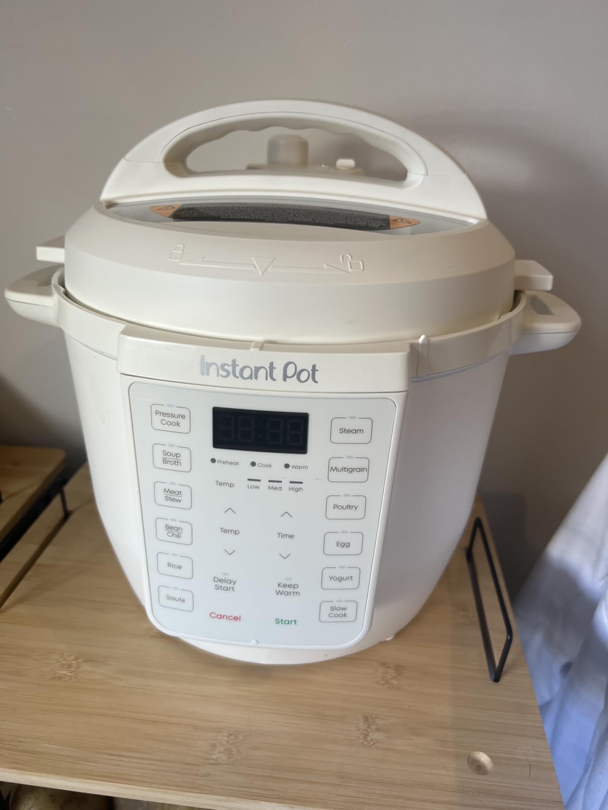Instant Pot Rio 6 Qt 7-in-1 Electric Pressure Cooker, Black customer photo 2