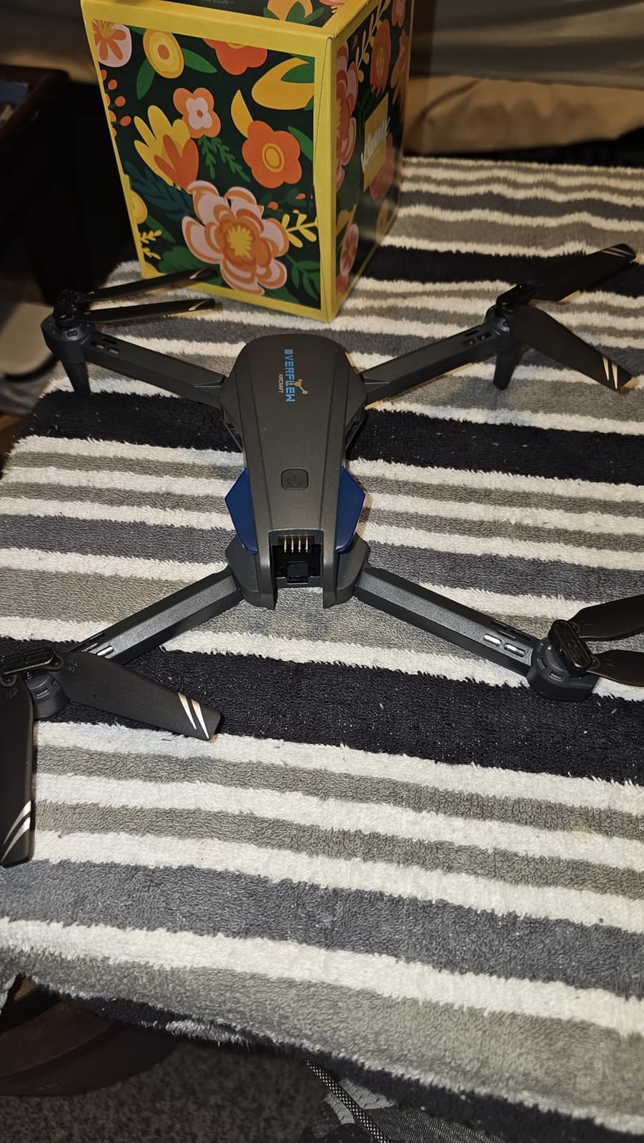 Drone with 1080P Camera for Beginners and Adults, Foldable Remote Control Quadcopter with Voice Control, Gestures Selfie, Altitude Hold, One Key Start, 3D Flips, 2 Batteries, Toy for Beginners customer photo 1