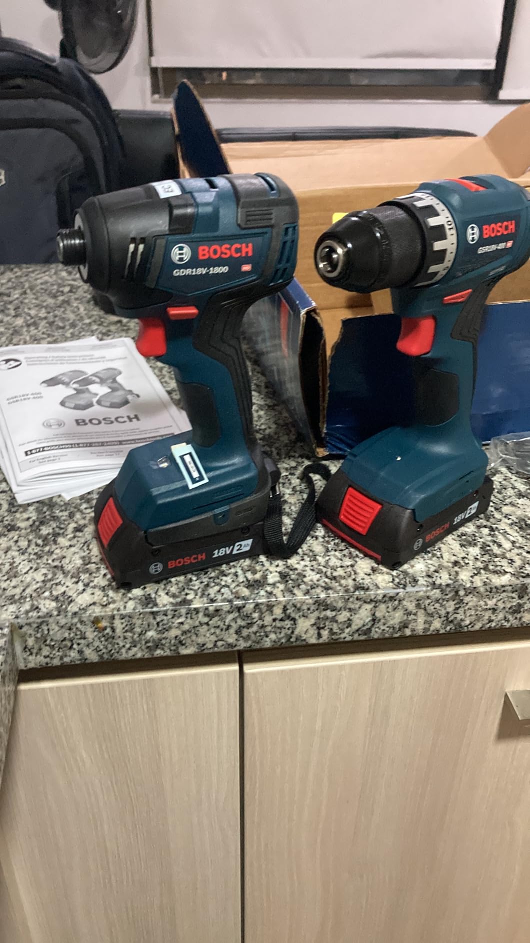 BOSCH GXL18V-27B22 Power Tool Combo Kit - 18V Brushless Compact 1/2 In. Cordless Drill Driver and 1/4 In. Hex Impact Driver (Includes: Two 2.0Ah Batteries, 18V Charger, and Carrying Tool Bag) customer photo 2