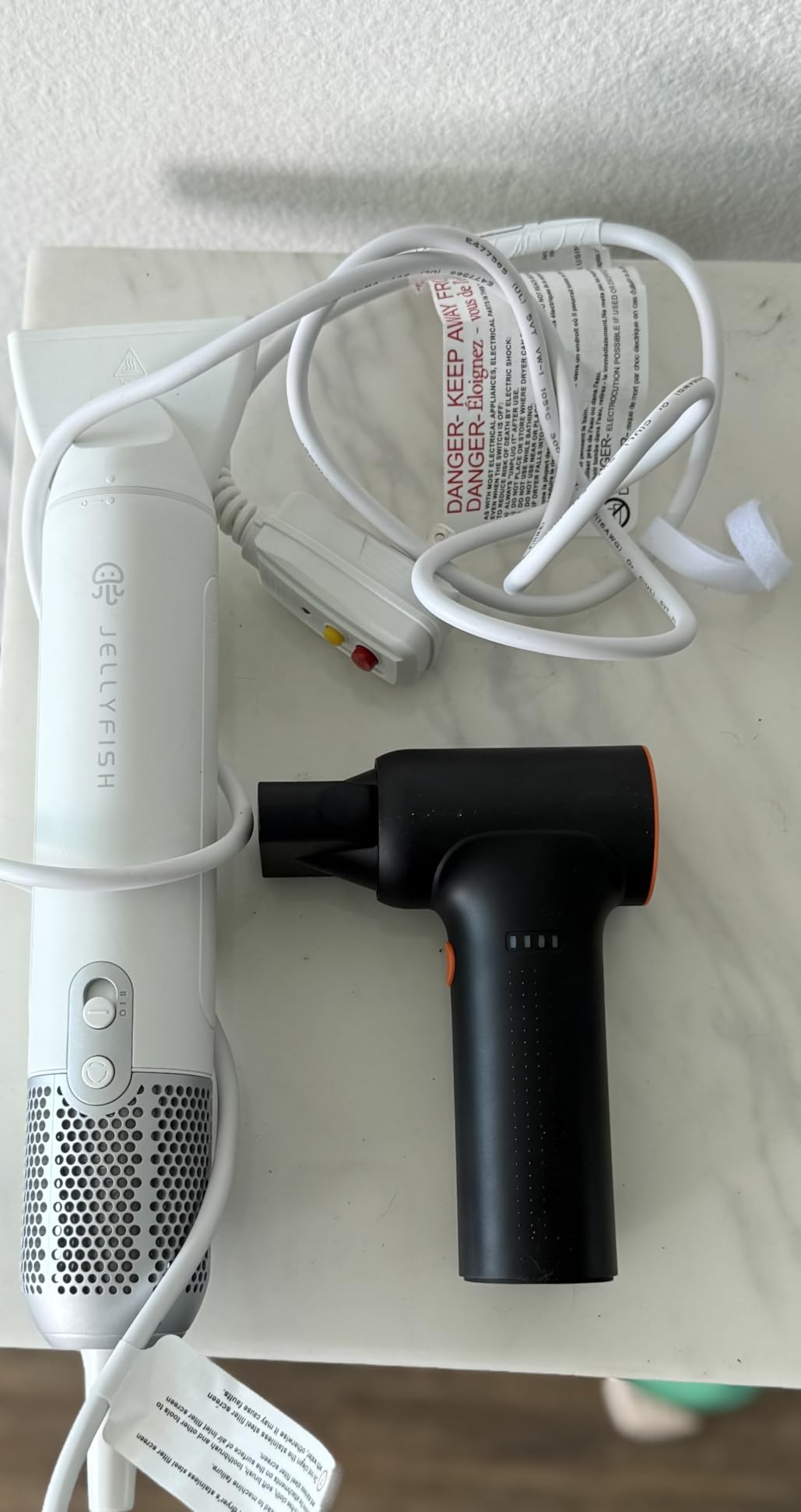 Jellyfish Handheld Dog Dryer - 1.21lb Lightweight, 2 Speeds, 4 Temp, Portable High Velocity Blow Dryer for Travel & Home customer photo 2