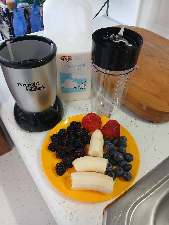 magic bullet Blender, Small, Black, 11 Piece Set customer photo 1