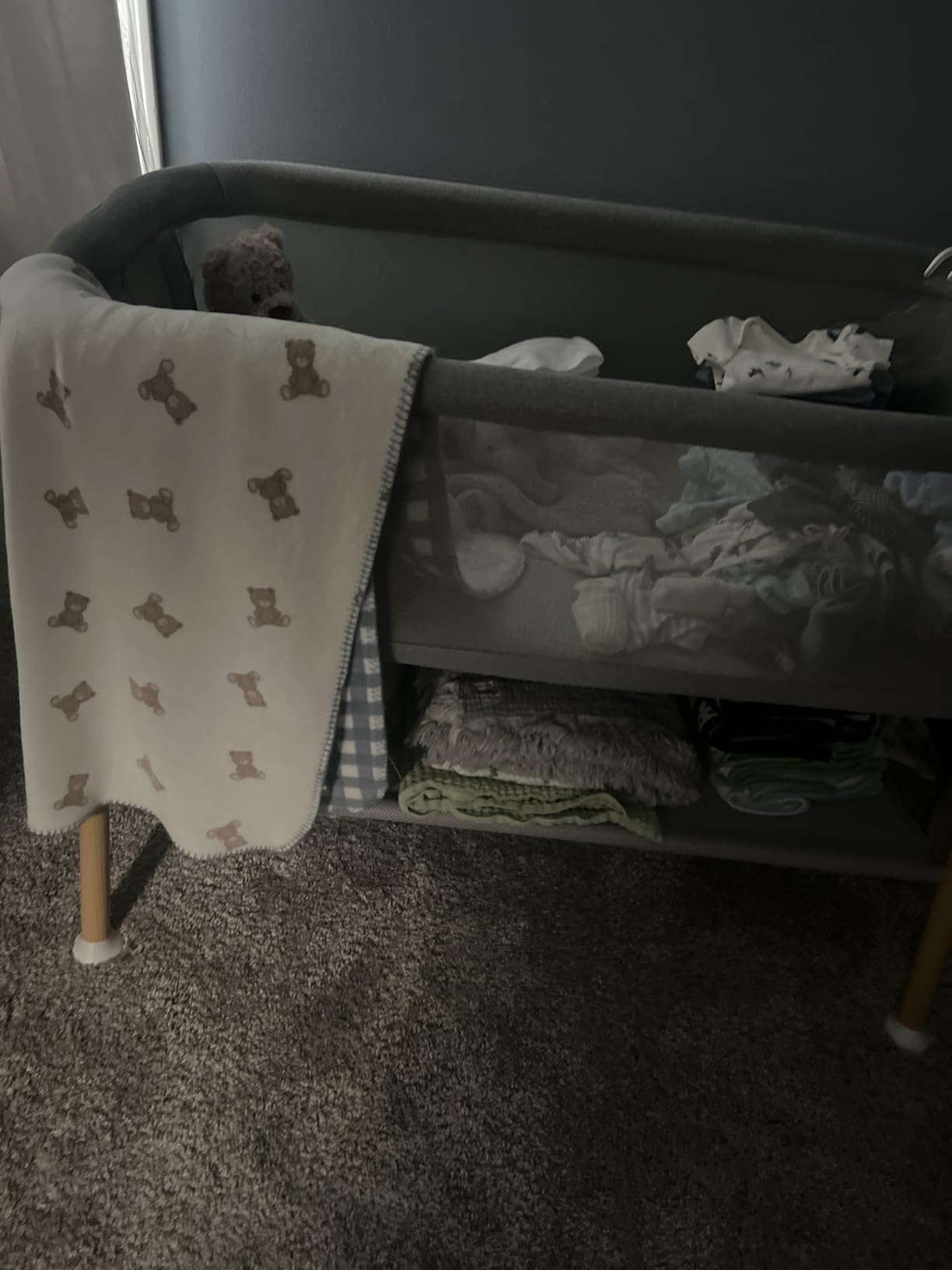 Newton Baby Bassinet & Bedside Sleeper, Breathable, Washable, Grey customer photo 1