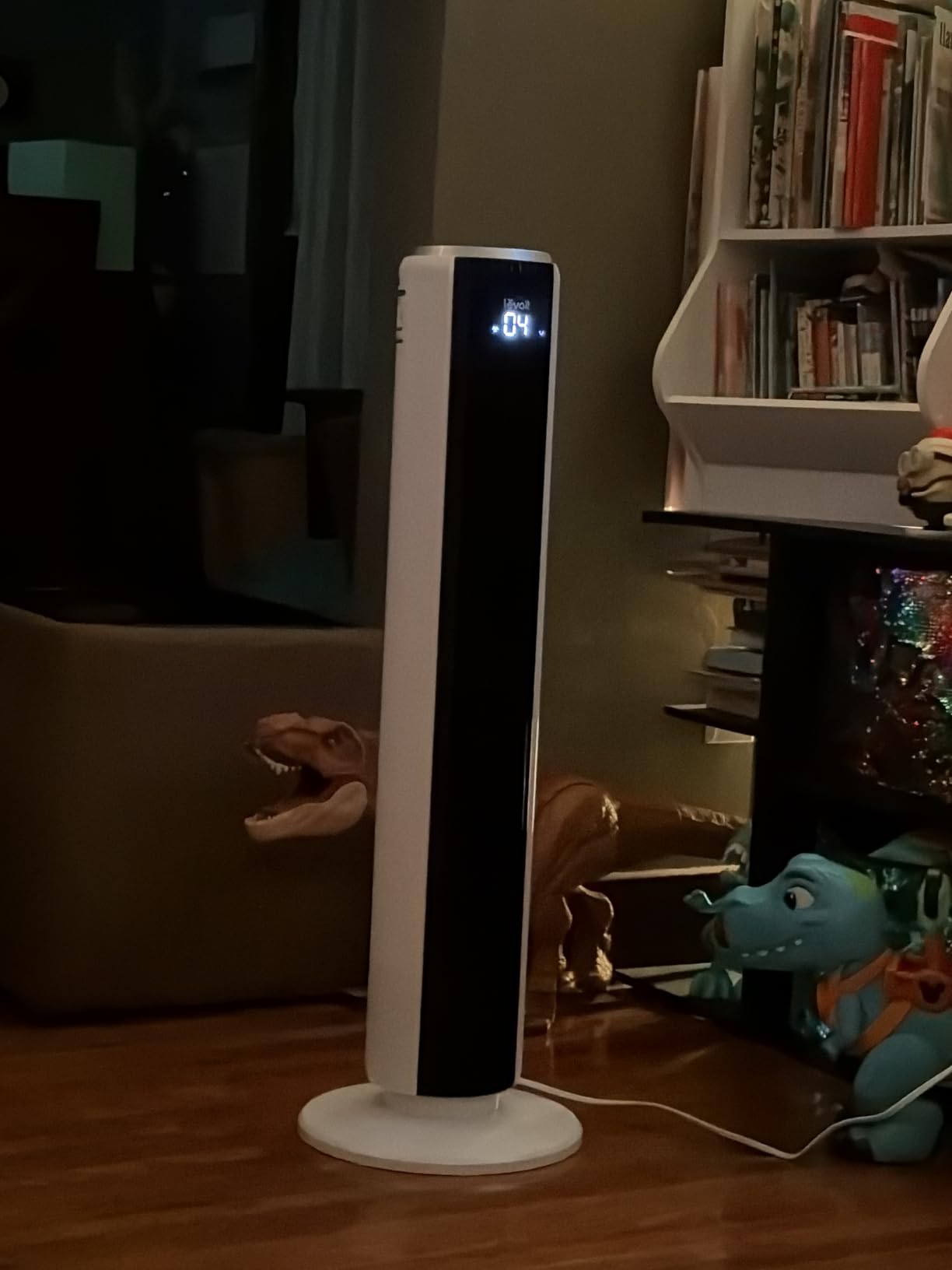 Levoit Tower Fan for Bedroom, 28ft/s Fans that Blow Cold Air, 28dB Quiet customer photo 1