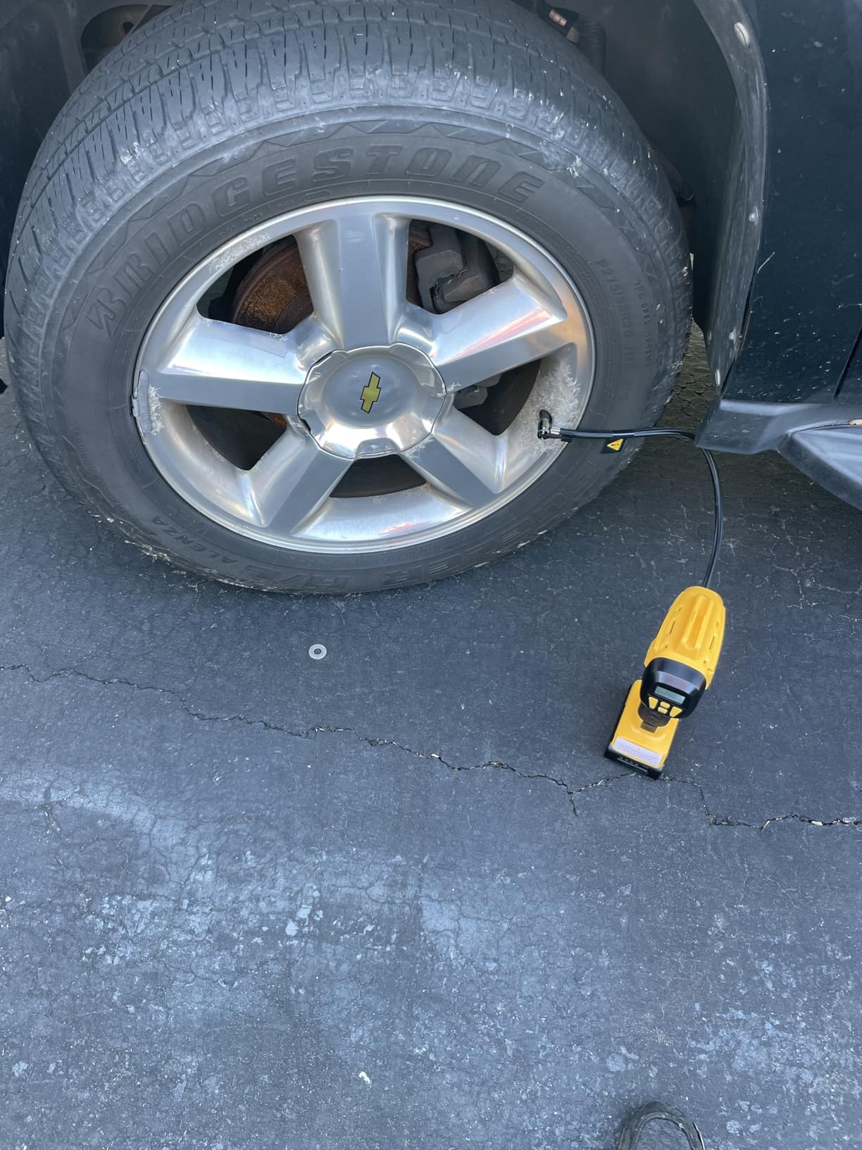 KeenPower Tire Inflator Portable Air Compressor 21V Battery Powered 160PSI customer photo 1
