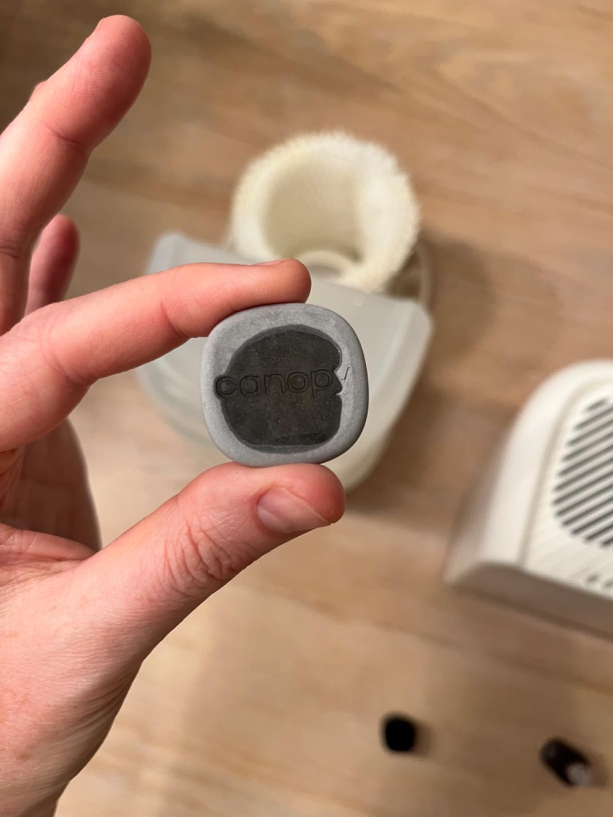 Canopy Bedside Evaporative Humidifier - 36 HR Run Time, 2.5L Capacity - No Mist - Help Alleviate Symptoms of Allergies, Flu, Cold, Dry Skin Includes Humidifier, Unwind Aroma, Filter - White customer photo 1