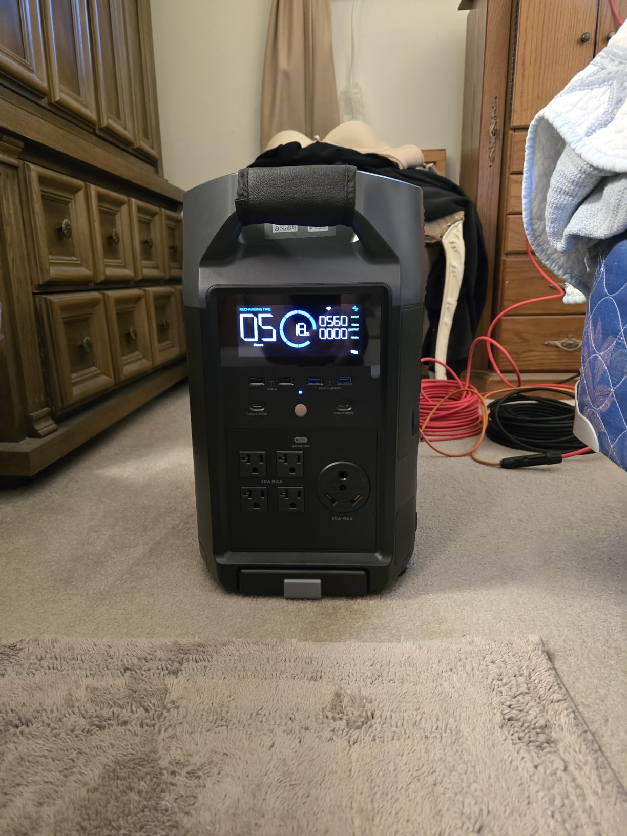 EF ECOFLOW Portable Power Station 3600Wh DELTA Pro, 120V 3600W AC Output customer photo 1