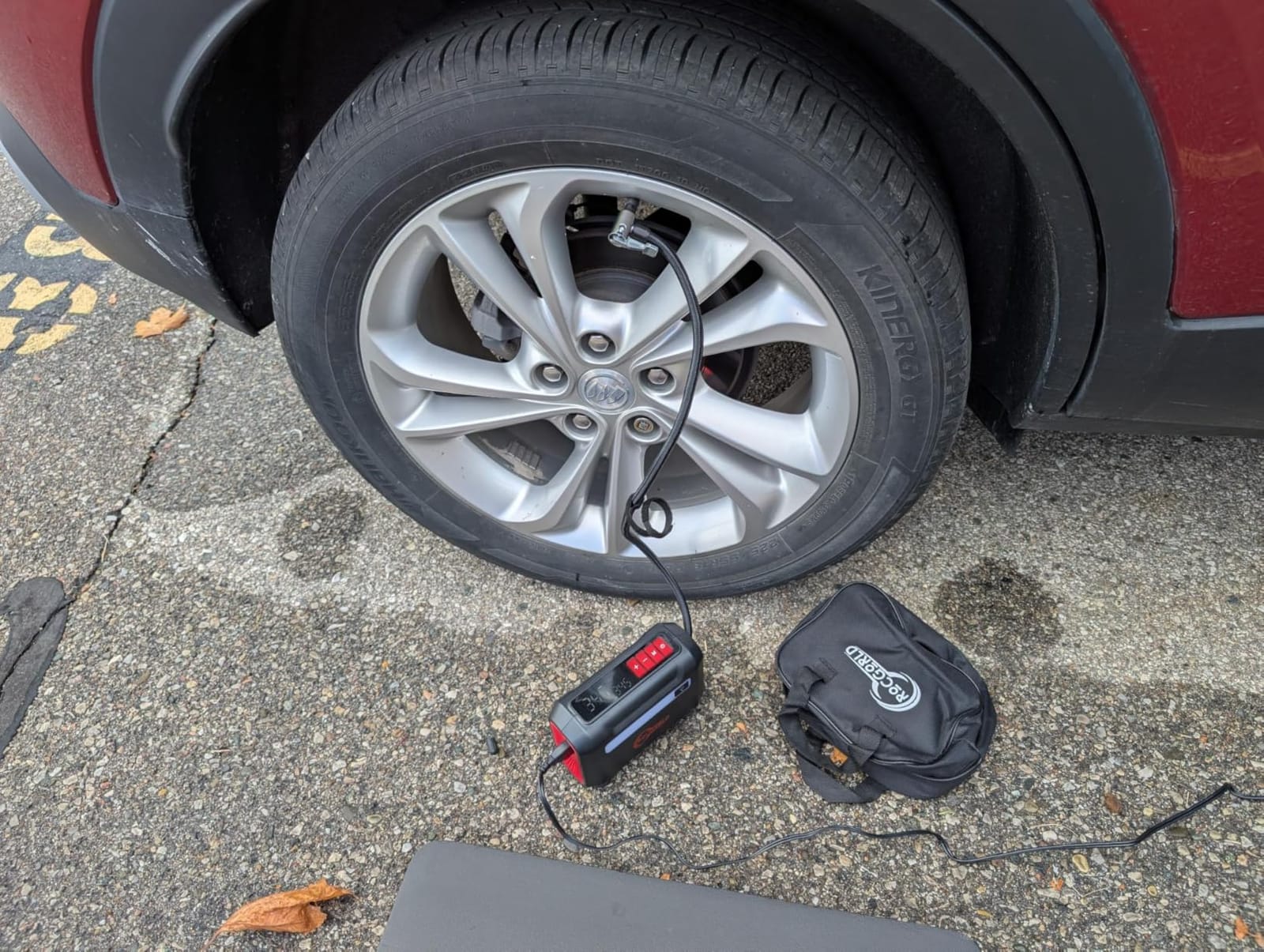 ROCGORLD R8 Tire Inflator Portable Air Compressor, DC 12V Air Compressor Portable with Large Dual Digital Screen, 3X Faster Inflation Air Pump for Car, Bike, Ball, Motor customer photo 2