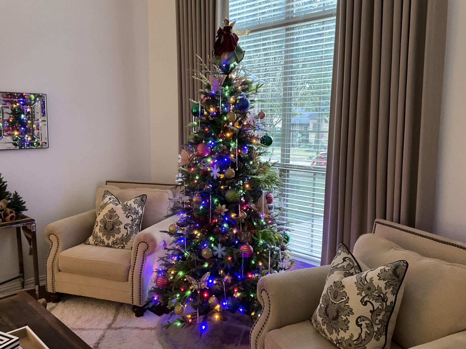 Hykolity 7.5 ft Prelit Christmas Tree with Realistic PE Foliage customer photo 2