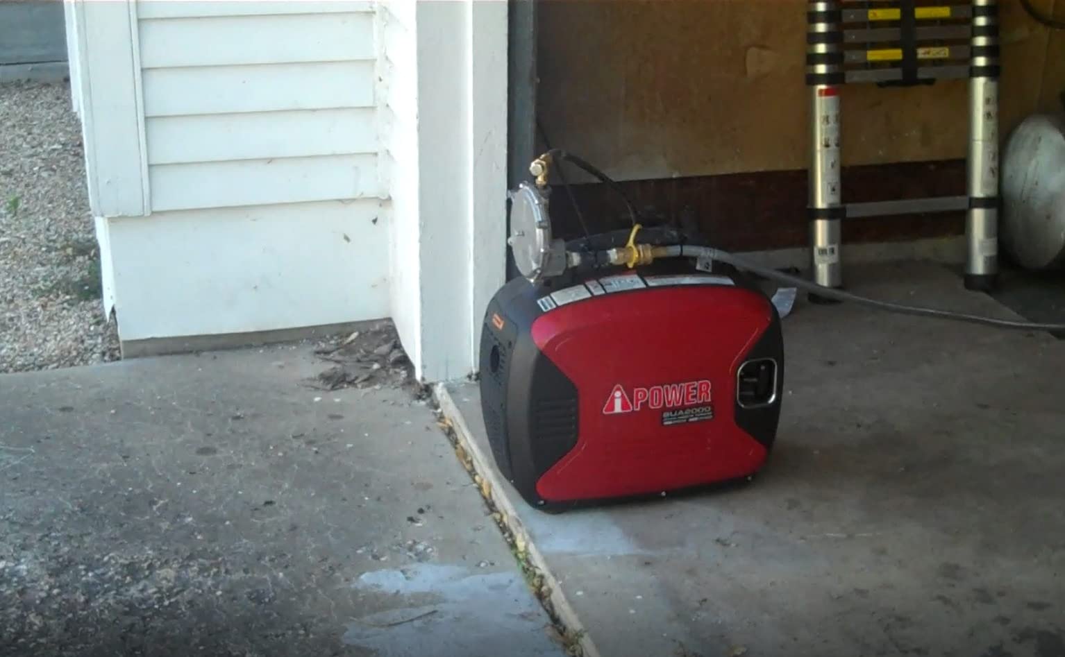 A-iPower 2300W Dual Fuel Inverter Generator, RV Ready, Parallel Ready customer photo 1