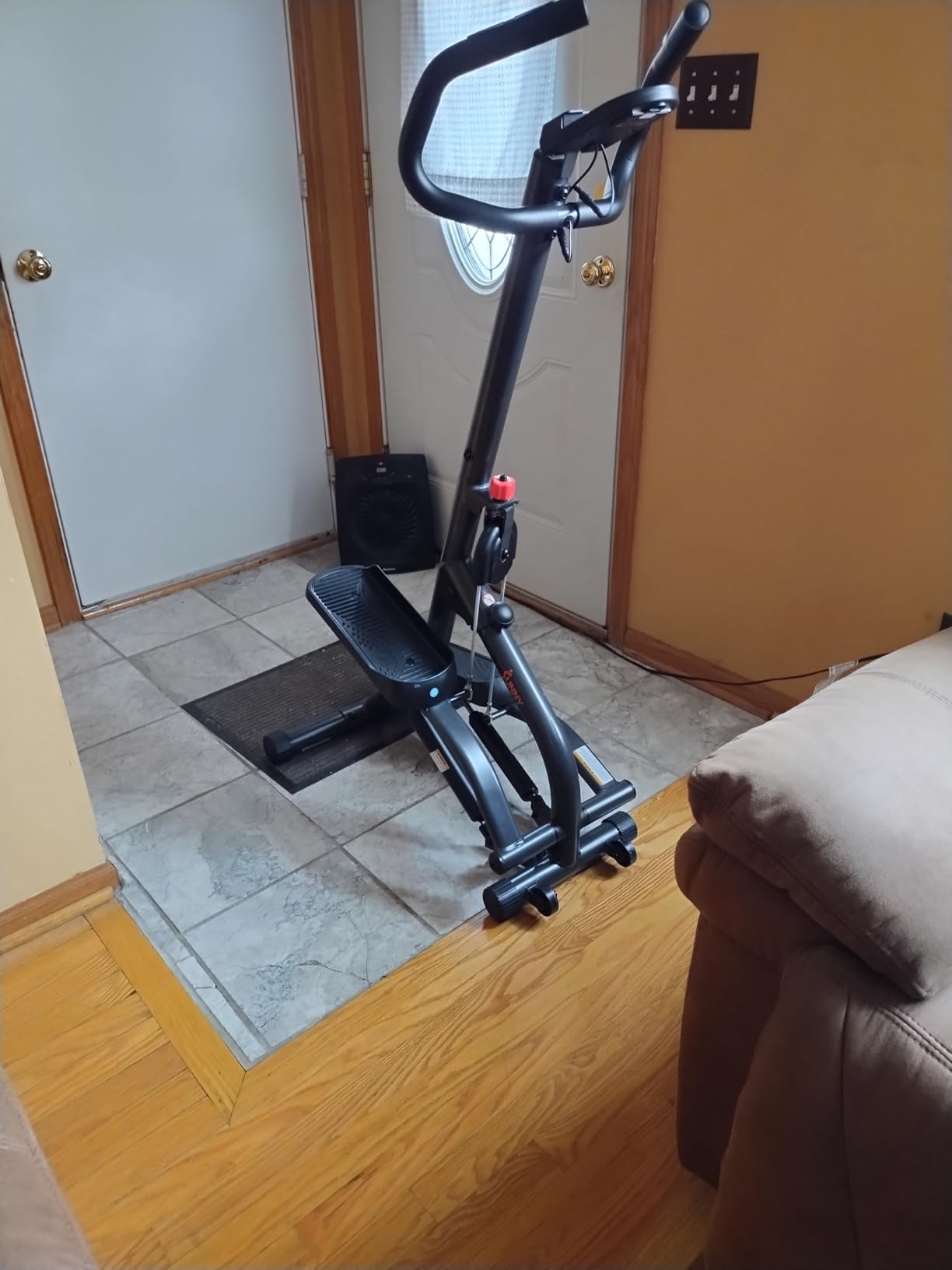Sunny Health & Fitness Extended Stride Climbing Stair Stepper w/Handlebar customer photo 2
