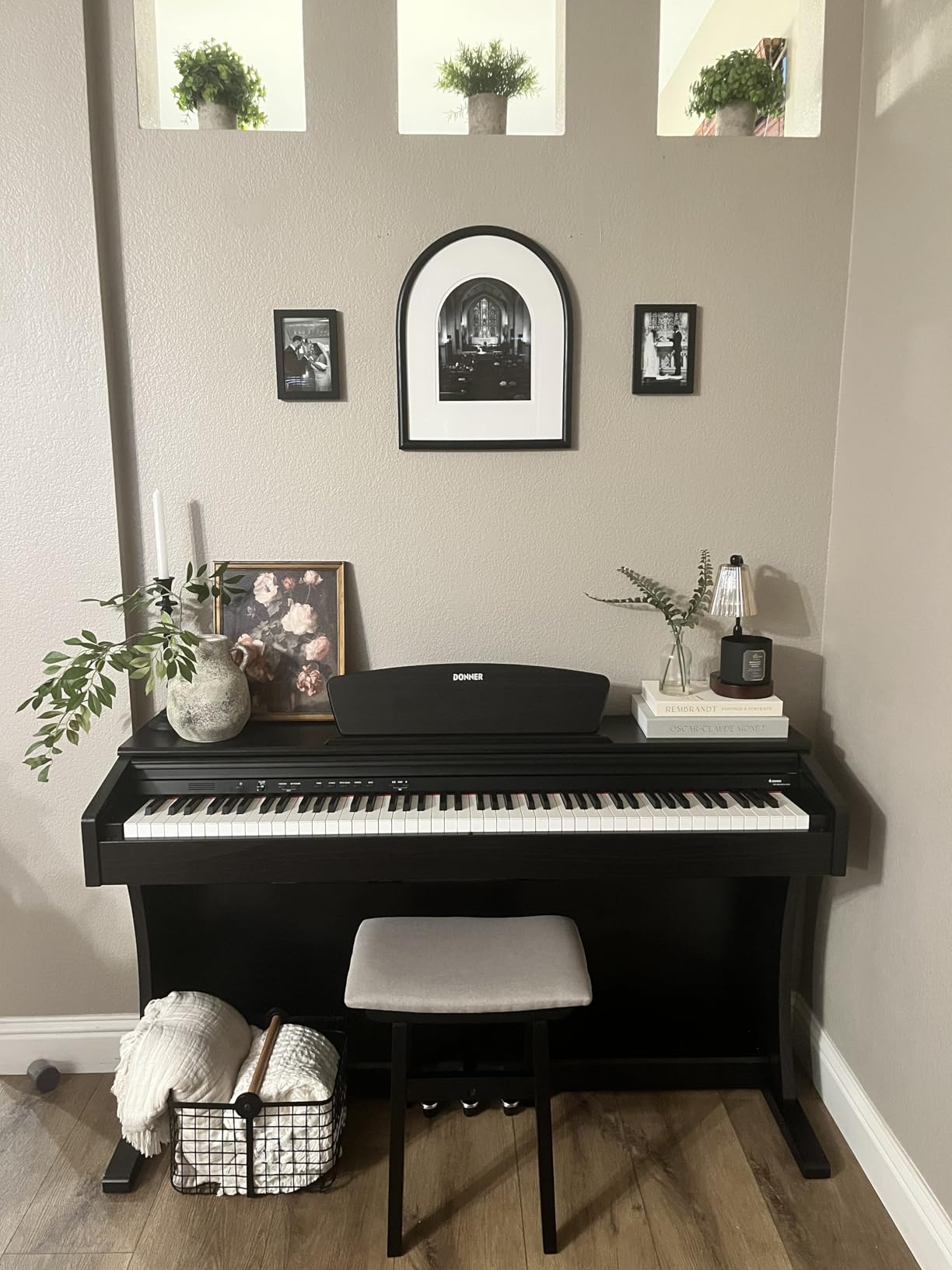Donner DDP-400 Digital Piano with 88 Key Progressive Weighted Keyboard, Premium Upright Piano Keyboard for Professional, Bundle with Headphone, Bluetooth, Record,138 Tones,100 Rhythms, LCD, Brown customer photo 2