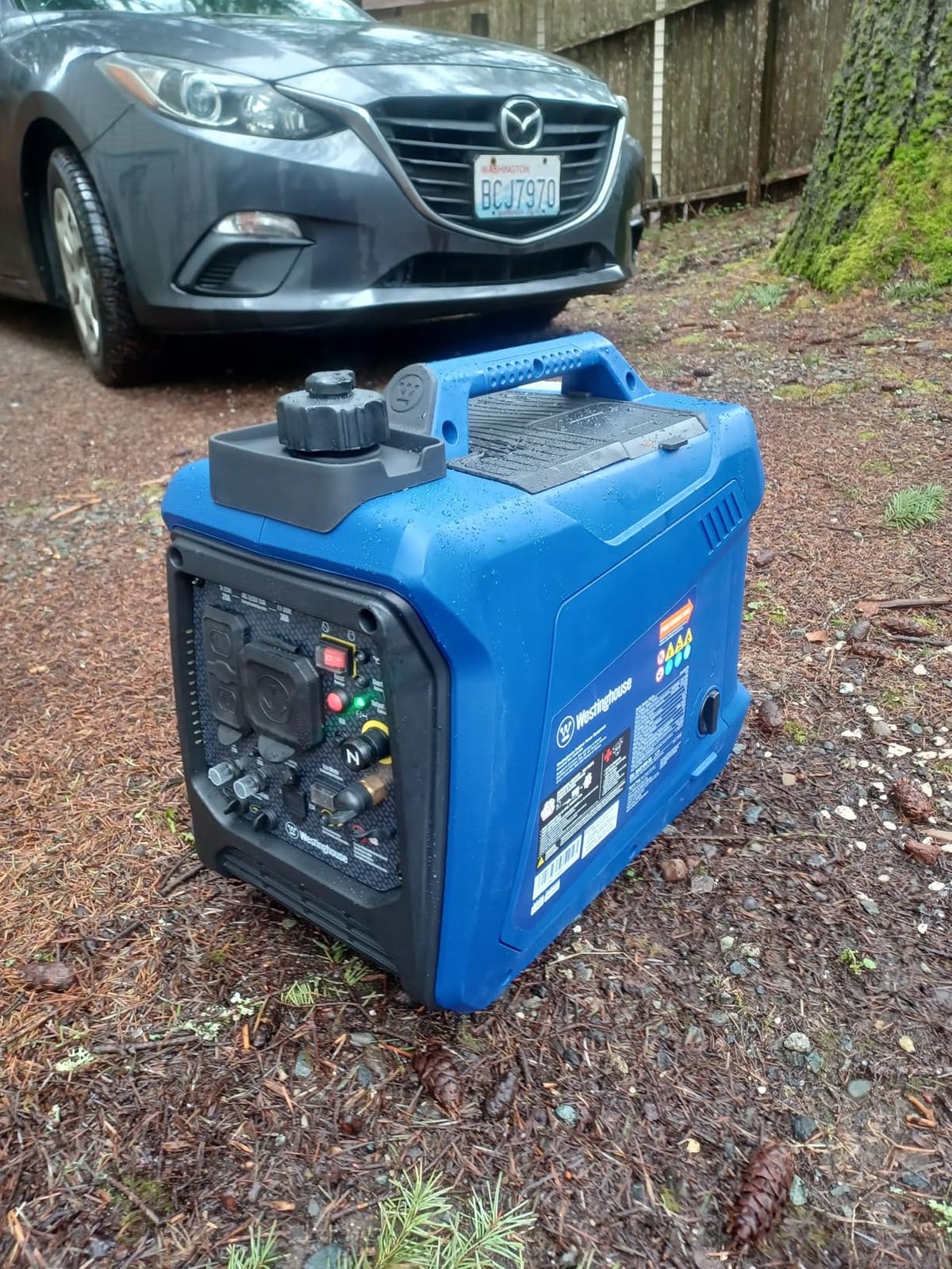 Westinghouse 2550 Peak Watt Super Quiet & Lightweight Portable Inverter Generator, RV Ready 30A Outlet, Gas and Propane Powered, CO Sensor, Parallel Capable, Long Run Time customer photo 1