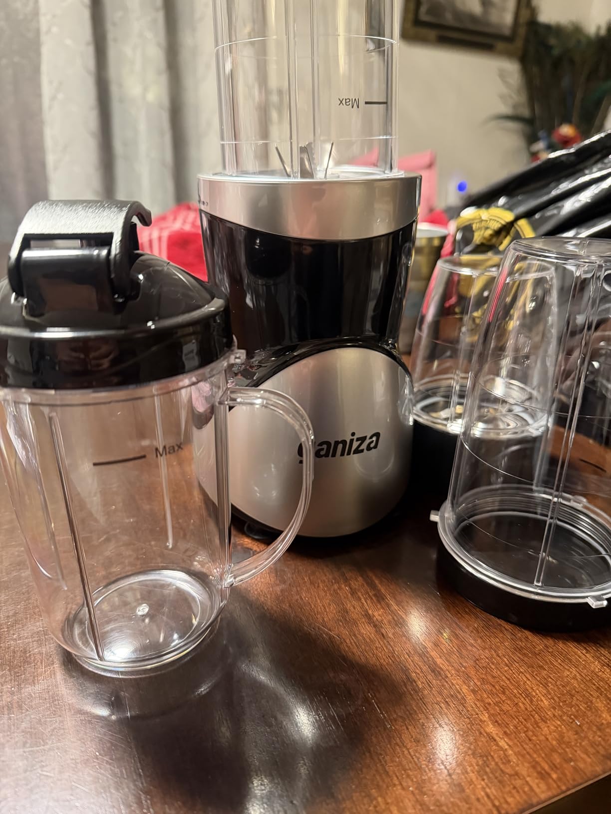 Ganiza Smoothie Blender, 900W Blenders Shakes and Smoothies | 15-Piece Personal Blender and Grinder Combo for Kitchen, Smoothies Maker with 4 BPA-Free Portable Cup, Nutritious Recipe customer photo 1