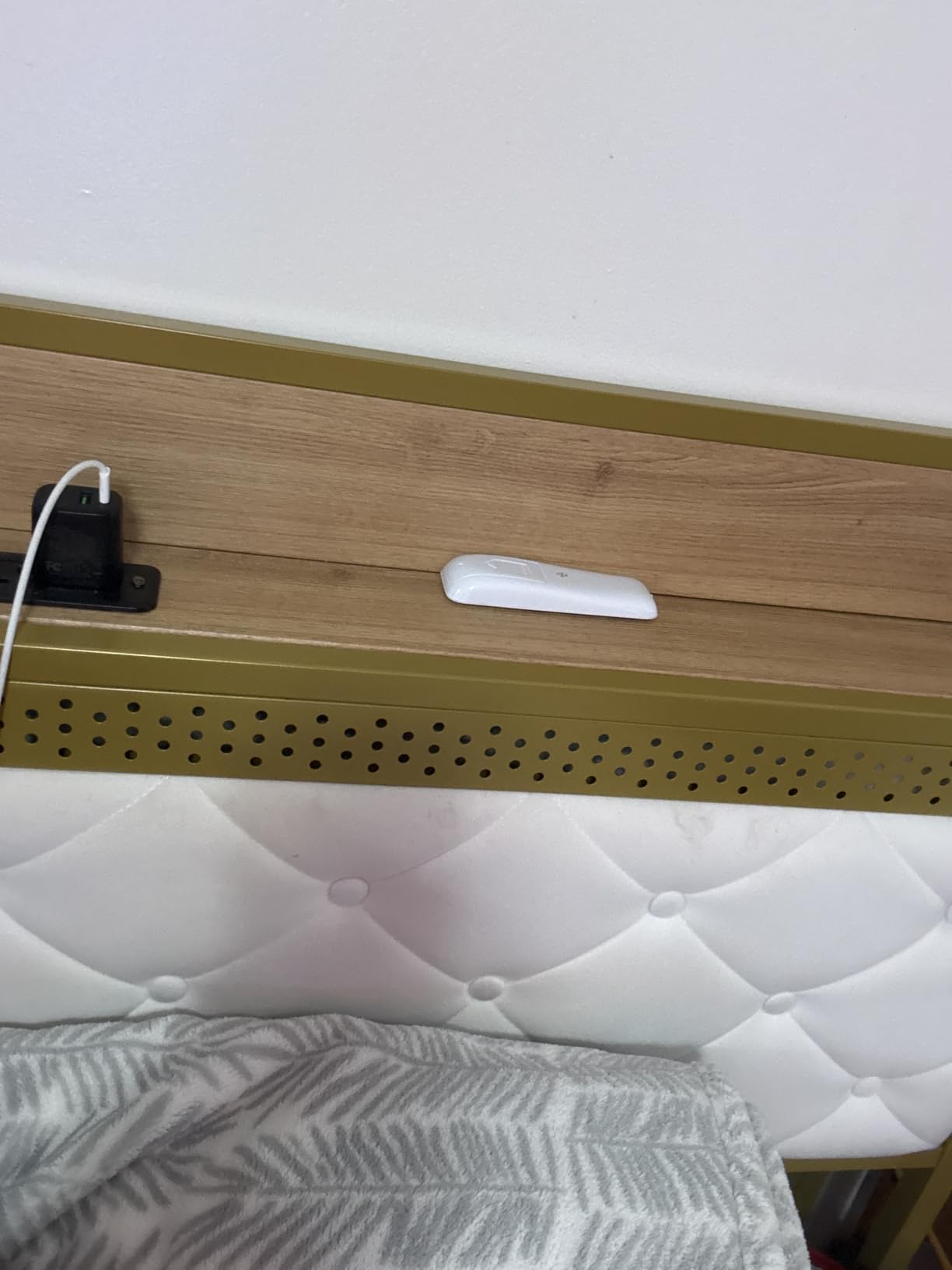 PayLessHere | 6 Inch Twin Mattress | Medium Firm Hybrid Mattress | White customer photo 1