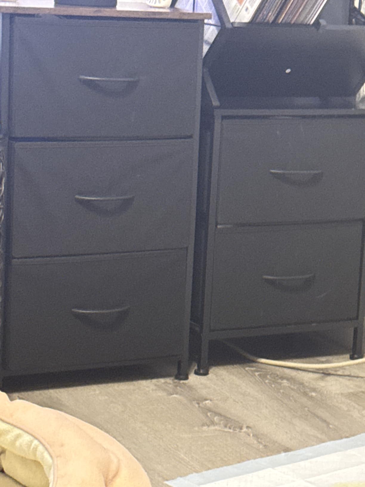 AODK Small Dresser for Bedroom Nightstand with 3 Storage Drawers, Black customer photo 2