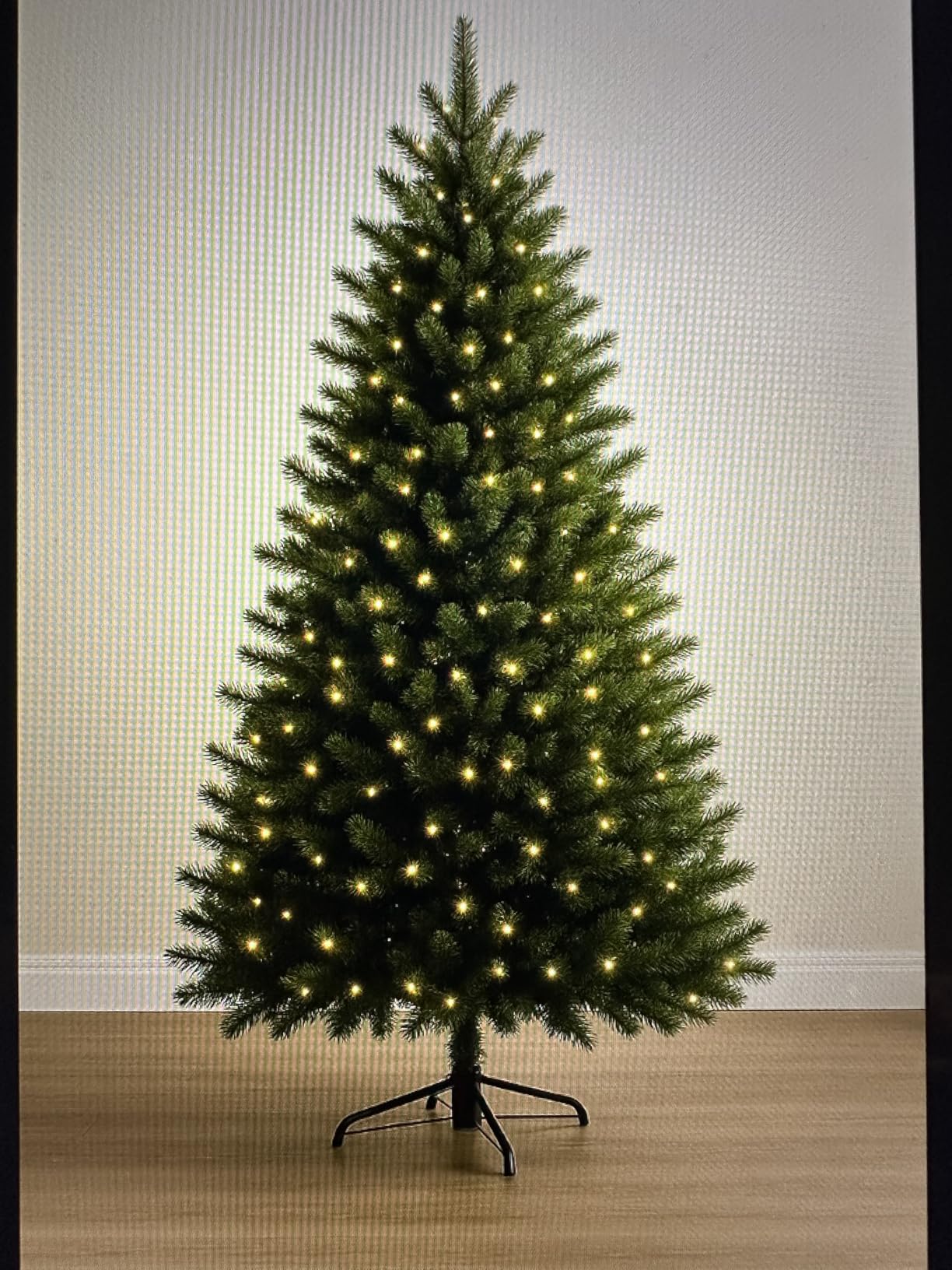 COSTWAY 9 FT Snow Flocked Christmas Tree, Artificial Hinged Pine Tree customer photo 2