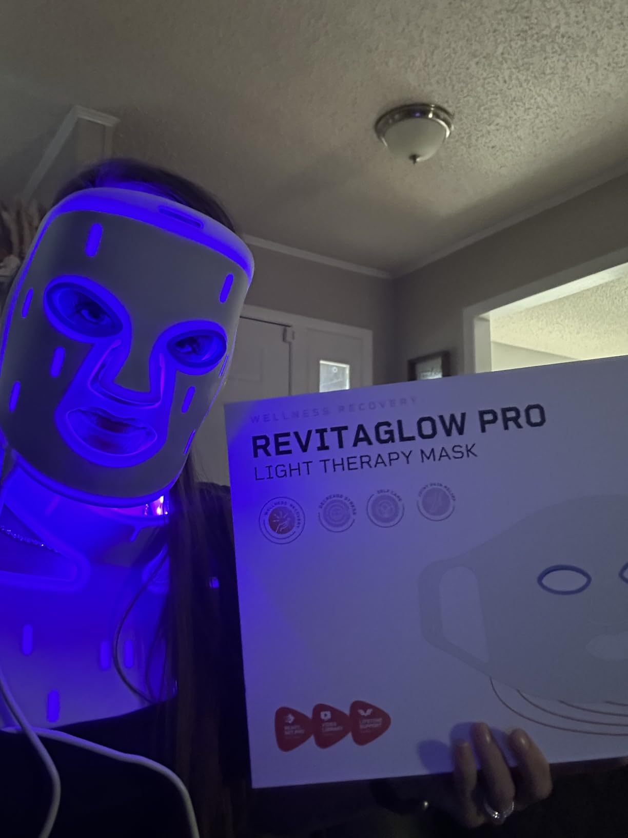 LifePro Revitaglow Red Light Therapy Mask - Triple Chip LED Face Mask customer photo 1