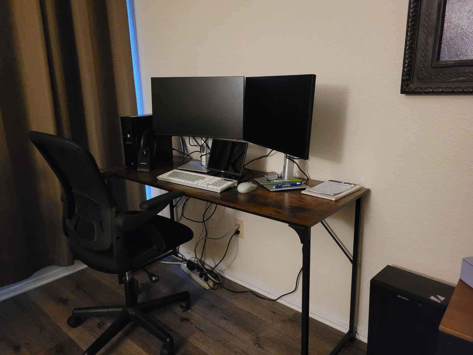 Huuger Computer Desk, 55 Inch Home Office Desk, Gaming Writing Work from Home Study Desk, Large Legroom, Sturdy Metal Frame, Modern Simple, Rustic Brown customer photo 1