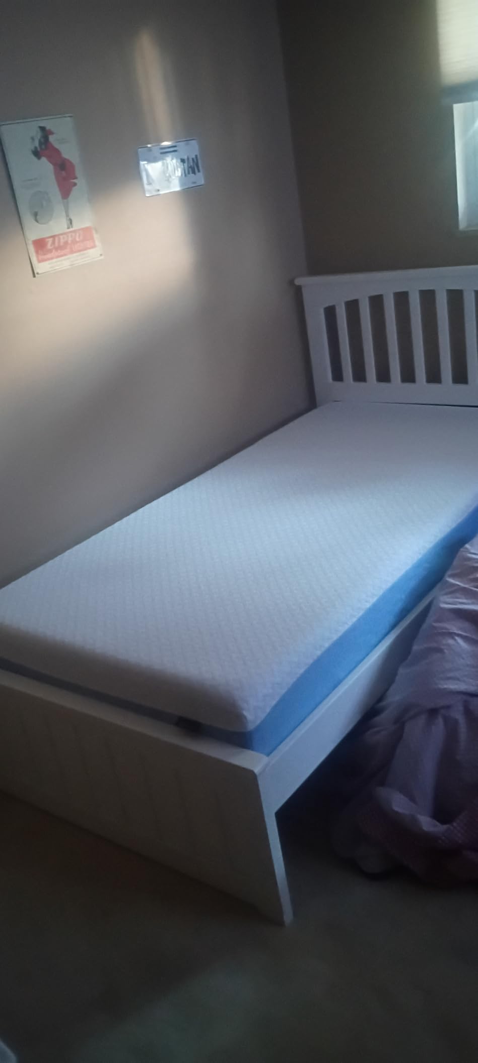 Zinus 12 Inch Queen Cooling Essential Memory Foam Mattress, Medium Feel customer photo 1