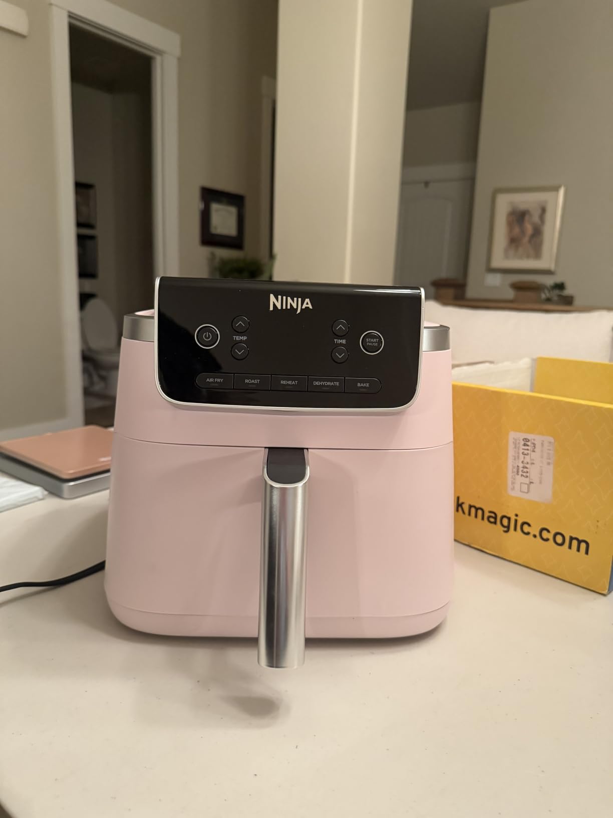 Ninja Air Fryer Pro, 5 Qt, 4-in-1, Grey, AF141 customer photo 1