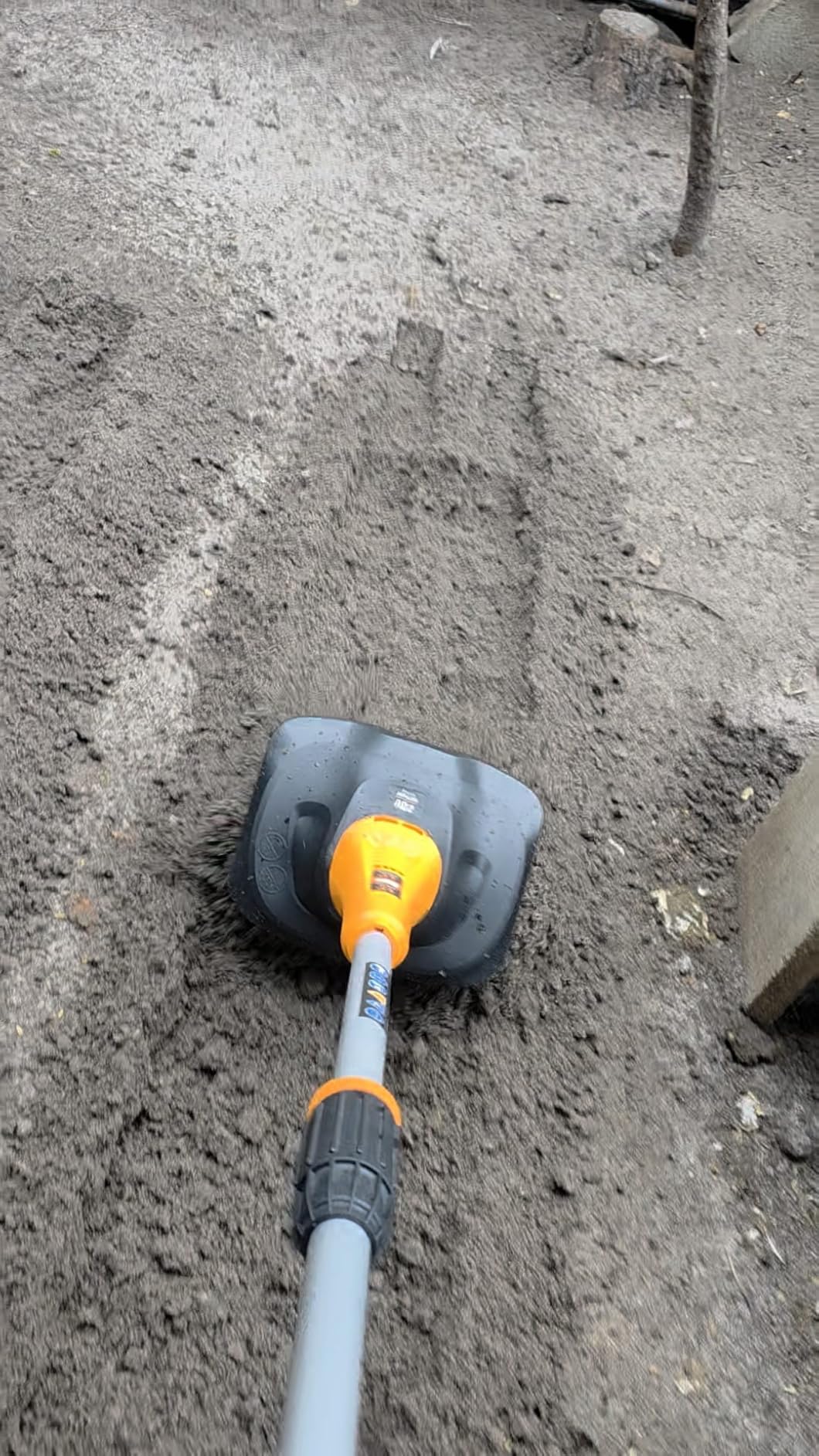 Alloyman 20V Cordless Tiller Cultivator, 360RPM Electric Garden Tiller, with 2 * 4.0Ah Batteries & Charger, 9In Tilling Width and 6.6In Depth Garden Rototiller for Lawn/Gardening/Soil Cultivation customer photo 1