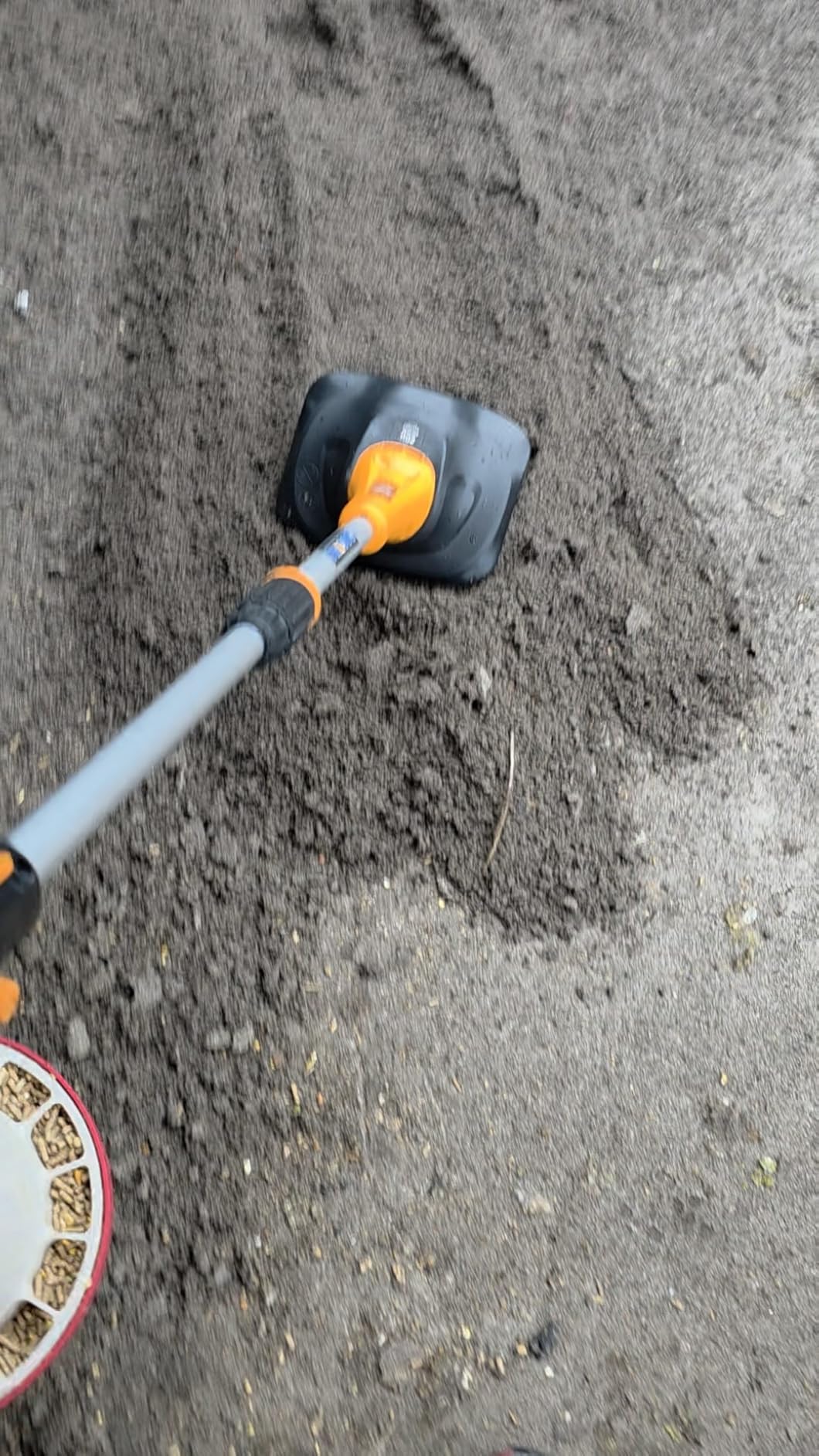Alloyman 20V Cordless Tiller Cultivator, 360RPM Electric Garden Tiller, with 2 * 4.0Ah Batteries & Charger, 9In Tilling Width and 6.6In Depth Garden Rototiller for Lawn/Gardening/Soil Cultivation customer photo 2