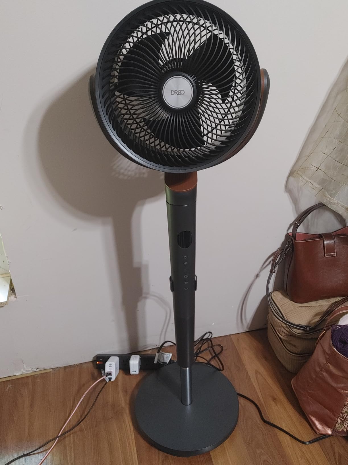 DREO Pedestal Fan for Bedroom, 100ft Airflow, Quiet DC Motor Standing Fan customer photo 1