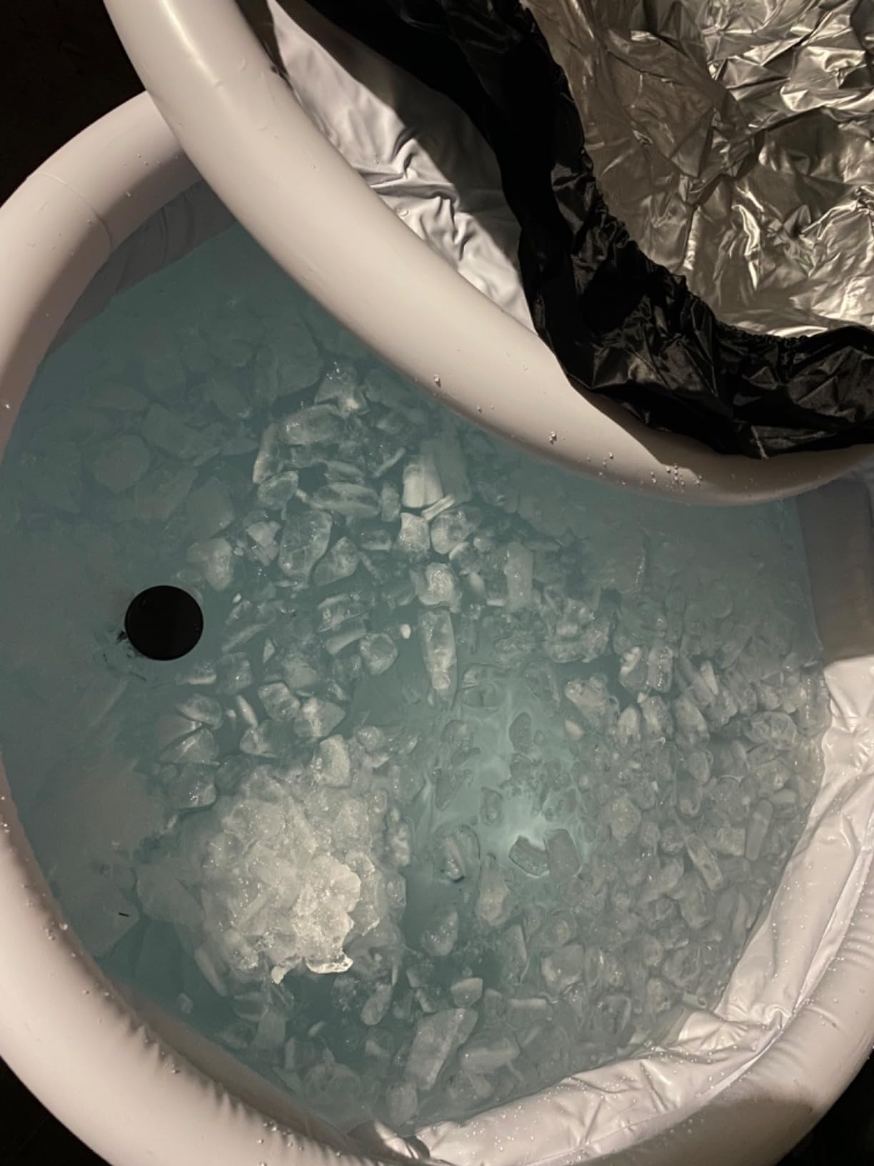 Cold Plunge Tub – Portable Ice Bath Tub for Athletes & Adults – Inflatable Bathtub for Cold Water Therapy, Sports Recovery & Wellness – Outdoor & Indoor Use – 5-Year Assurance customer photo 1