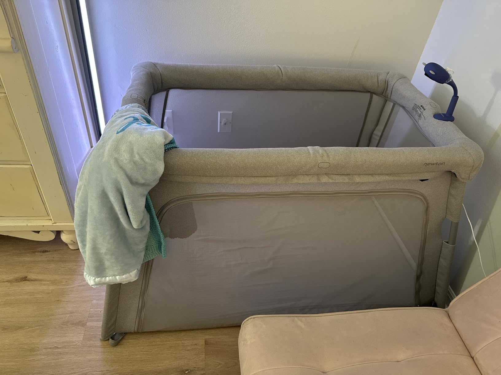 Newton Baby Deluxe Travel Crib & Play Yard, Breathable - Grey customer photo 2