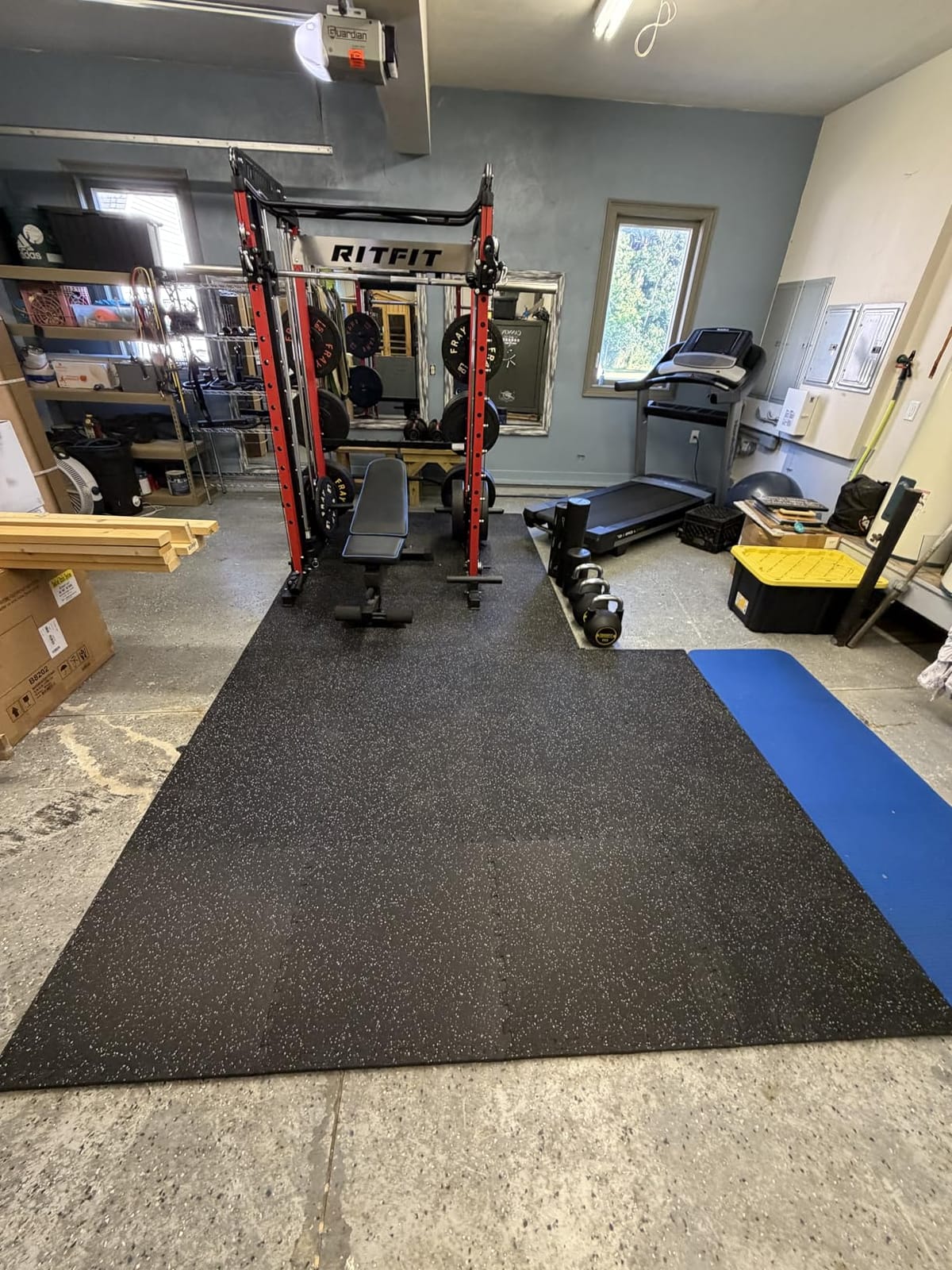 AIRHOP 0.79in Thick 48 Sq Ft Exercise Equipment Mats, 12 Tiles Upgraded Rubber Top with High Density EVA Foam, Large Interlocking Puzzle Gym Flooring for Home Gym, Heavy Weight Workout,Black & White customer photo 1
