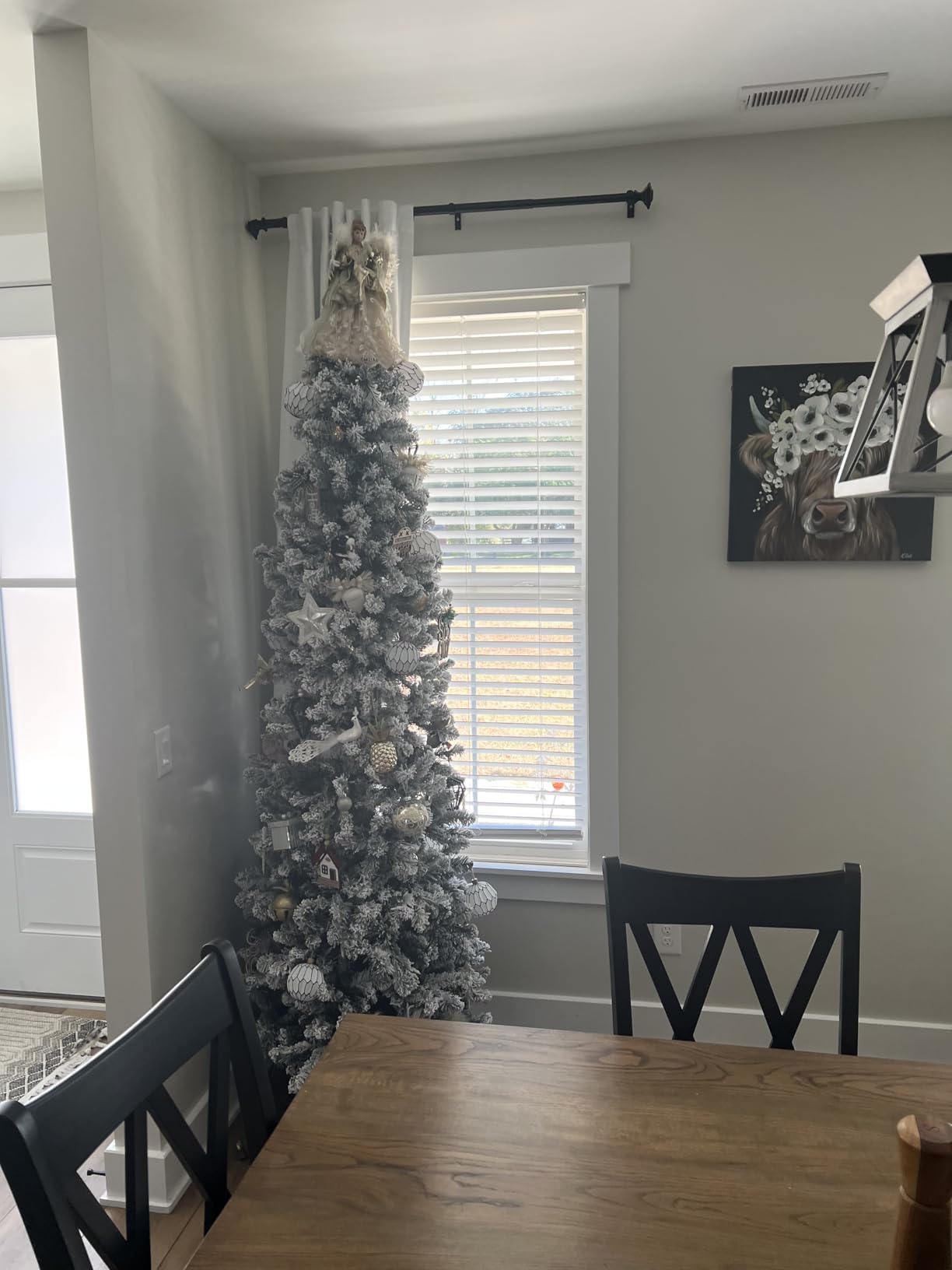SHareconn 6.5ft Prelit Snow Flocked Artificial Slim Pencil Christmas Tree customer photo 1