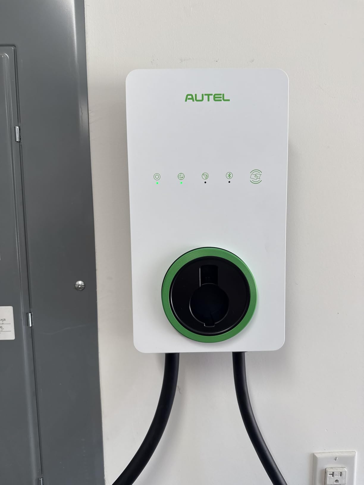 Autel 40A Level 2 EV Charger, 240V NEMA 14-50 J1772, WiFi, 25ft Cable customer photo 1