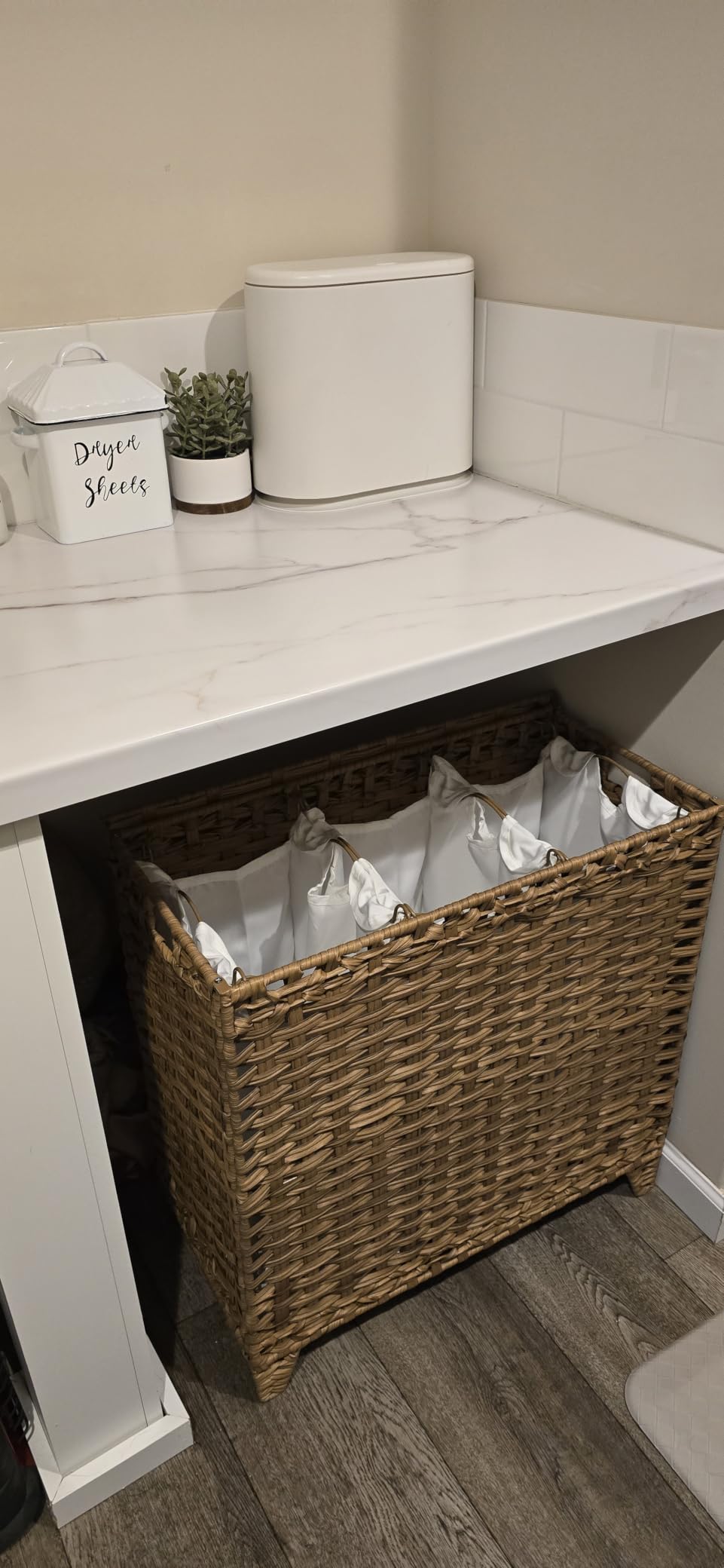 Laundry Hamper with 4 Removable Liner Bags, 176L Laundry Sorter with Lid customer photo 1