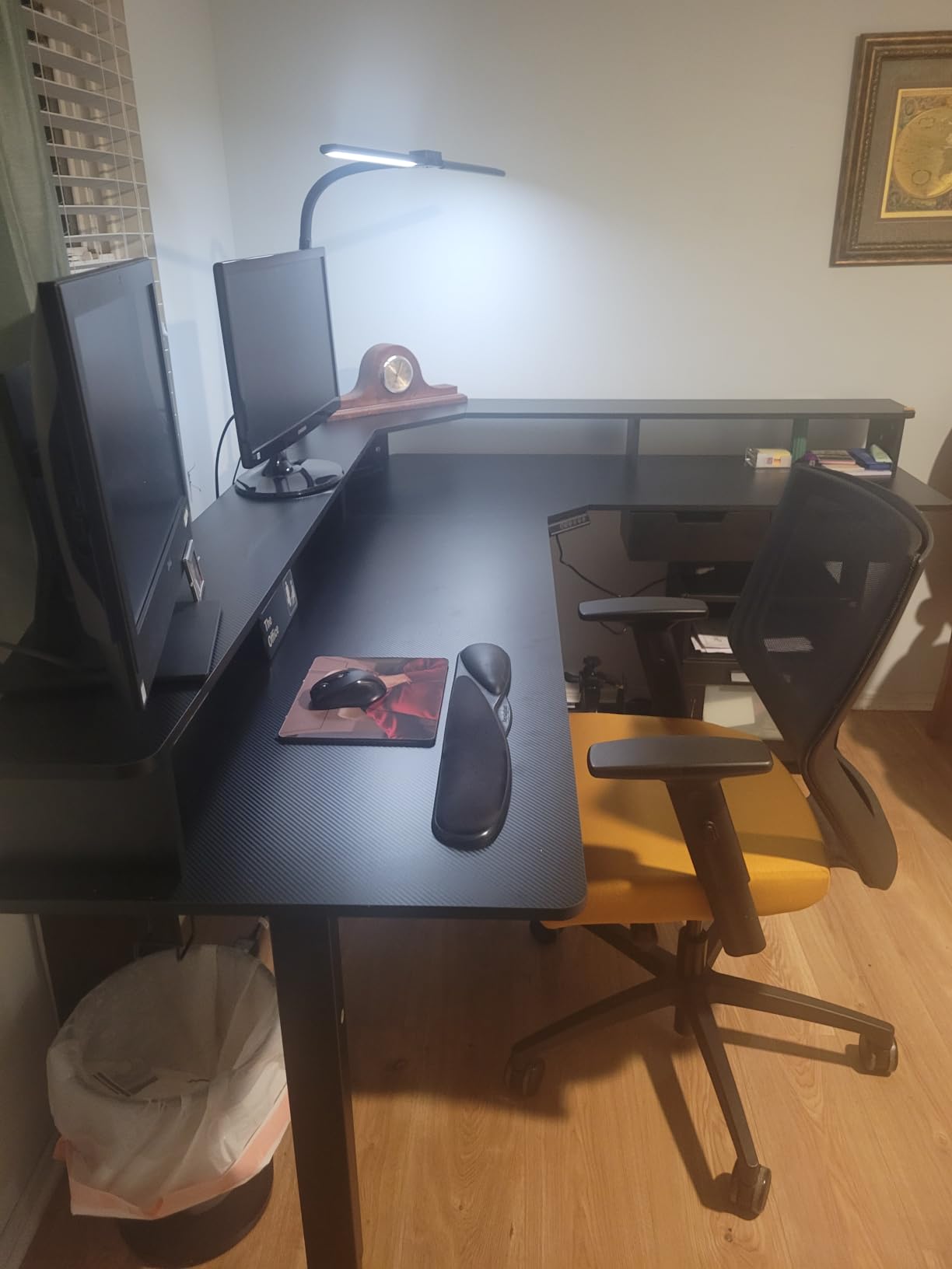 RedLemon 60 Inches L Shaped Electric Standing Desk, Dark Rustic Oak customer photo 1
