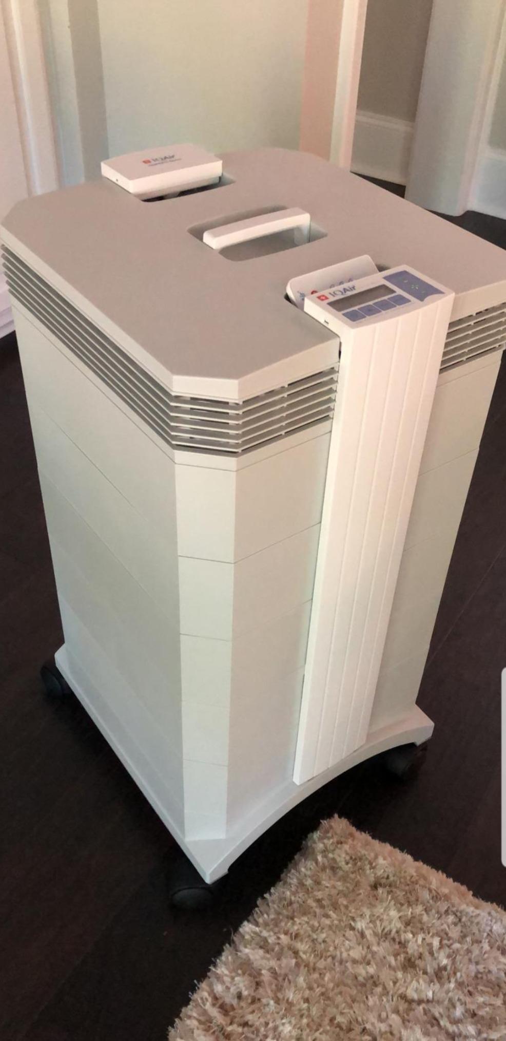 IQAir HealthPro Plus XE Air Purifier HyperHEPA WiFi, Large Rooms 1125 sq ft customer photo 2