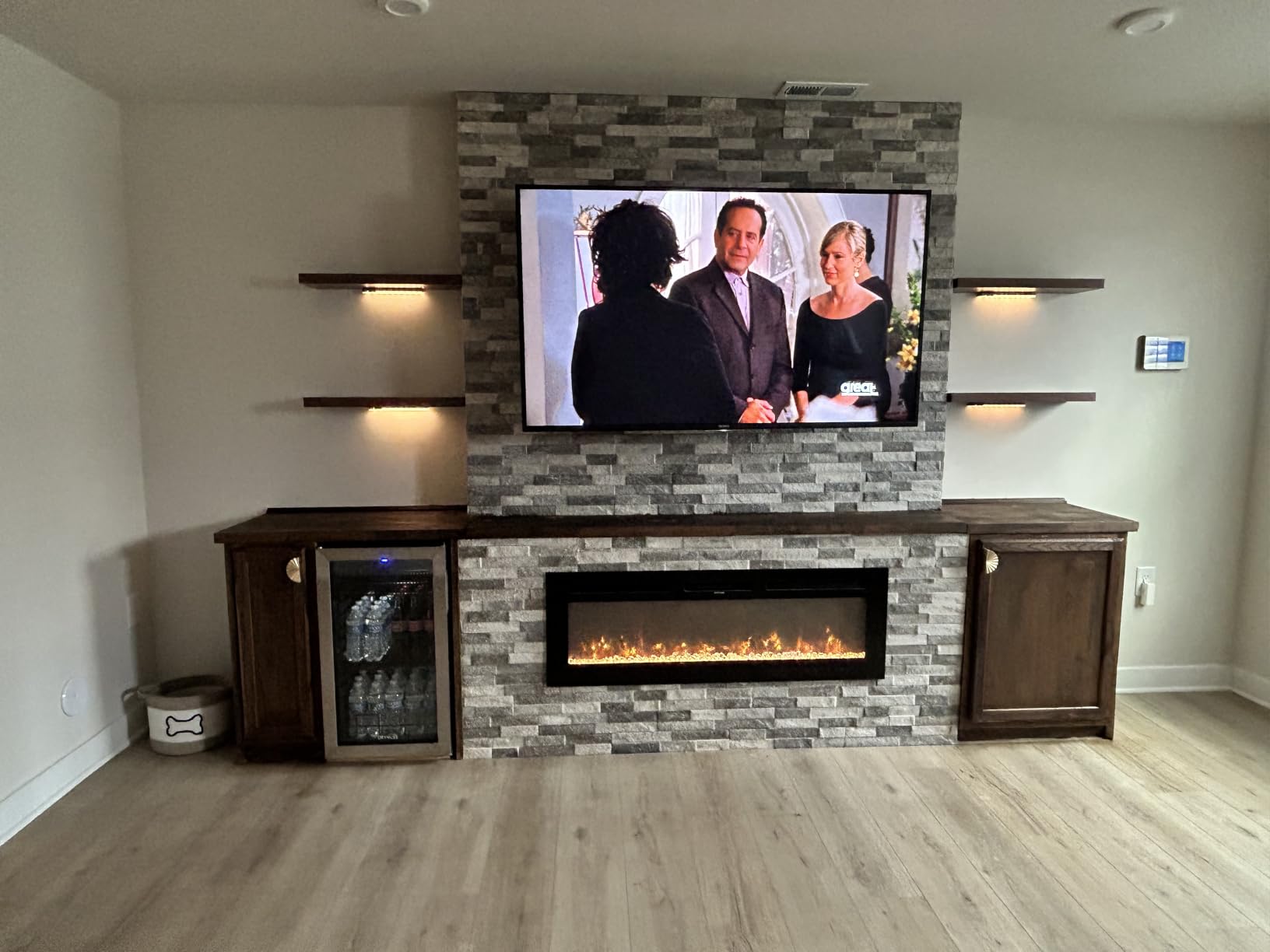 EZVALO Under Cabinet Lighting with Charging Station, Motion Sensor Lights customer photo 2