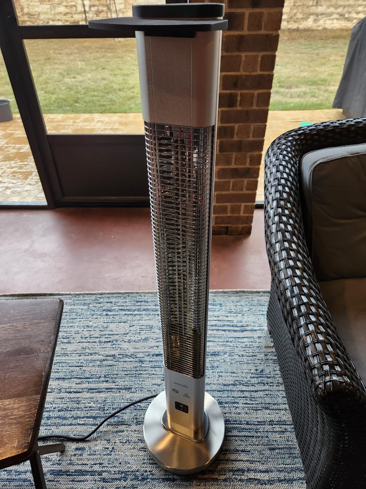 SereneLife Outdoor Electric Patio Heater - 900W Infrared Heater with Remote, Aluminum Reflector, Waterproof Design, IP65 Approved, Quiet Operation, Standing Porch Heater for Patio & Backyard customer photo 2