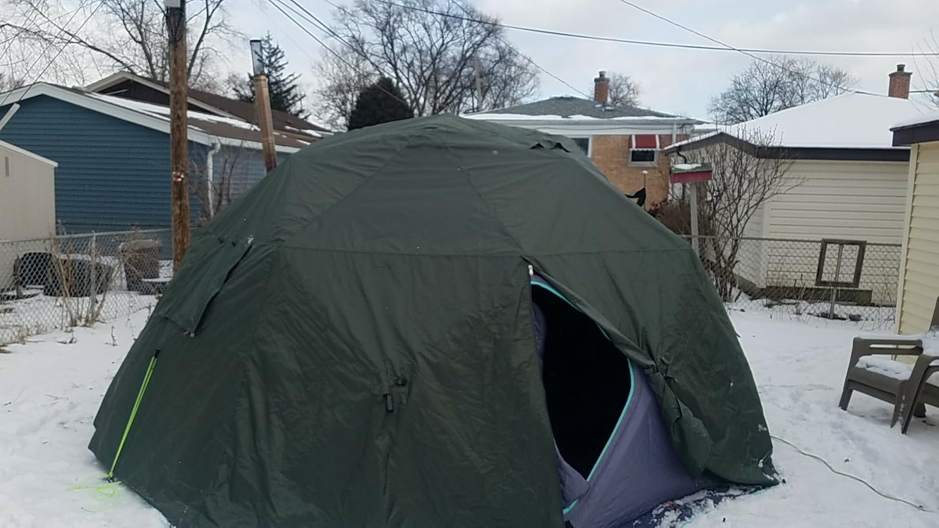 QualyQualy Insulated Pop-Up Tent with Floor - 8-10 Person Ice Fishing Shelter, 147sq.ft Windproof Ice Shack Hut with Stove Jack, Carrying Bag customer photo 2