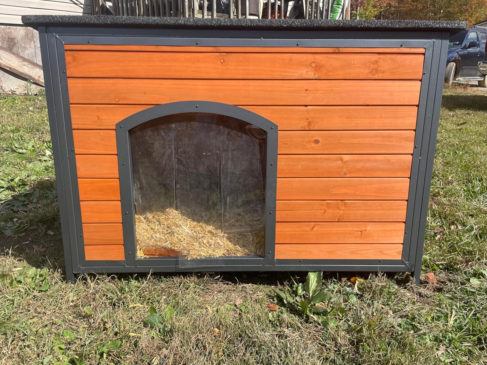 Outdoor XXL Insulated Wooden Dog House Weatherproof Chew Resistant Frame customer photo 1