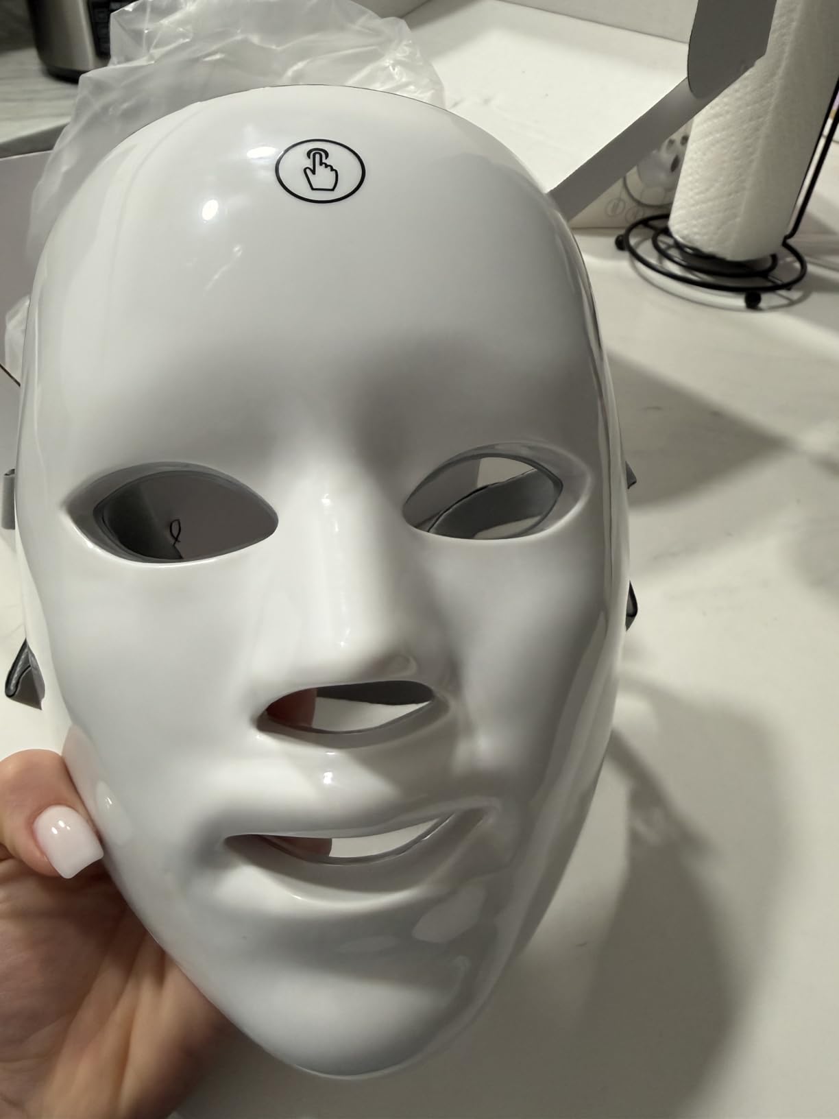 7-1 Colors Red Light Therapy For Face,LED Facial Skin Care Mask,Red Light Mask for Face, LED Facial Mask Light,Salon or Home,White. customer photo 1