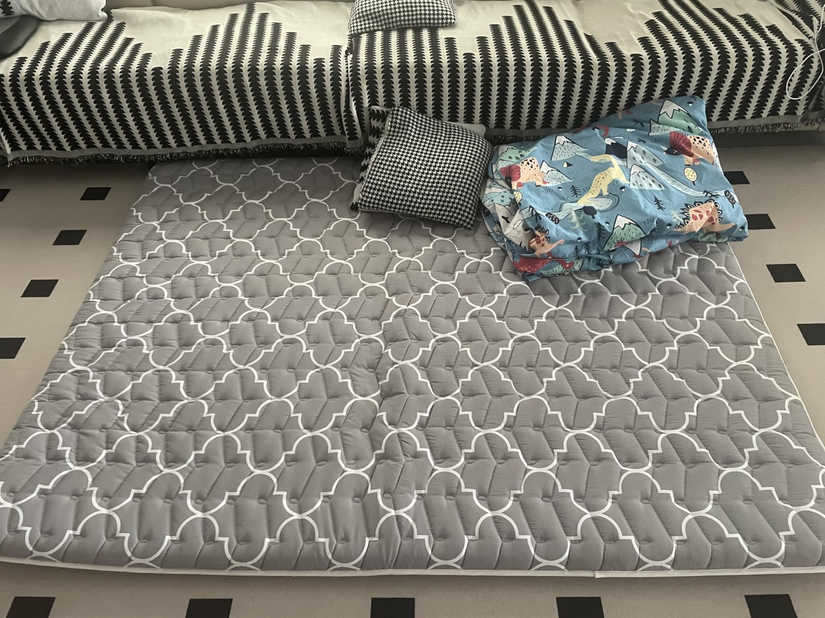 6th Generation Japanese Floor Futon Mattress - Extra-Thick 9-Layer Modern Futon with 100% High-Density Foam, Portable Floor Mattress Sleeping Pad for Adults, Guest Room, Dormitory, Twin XL (39