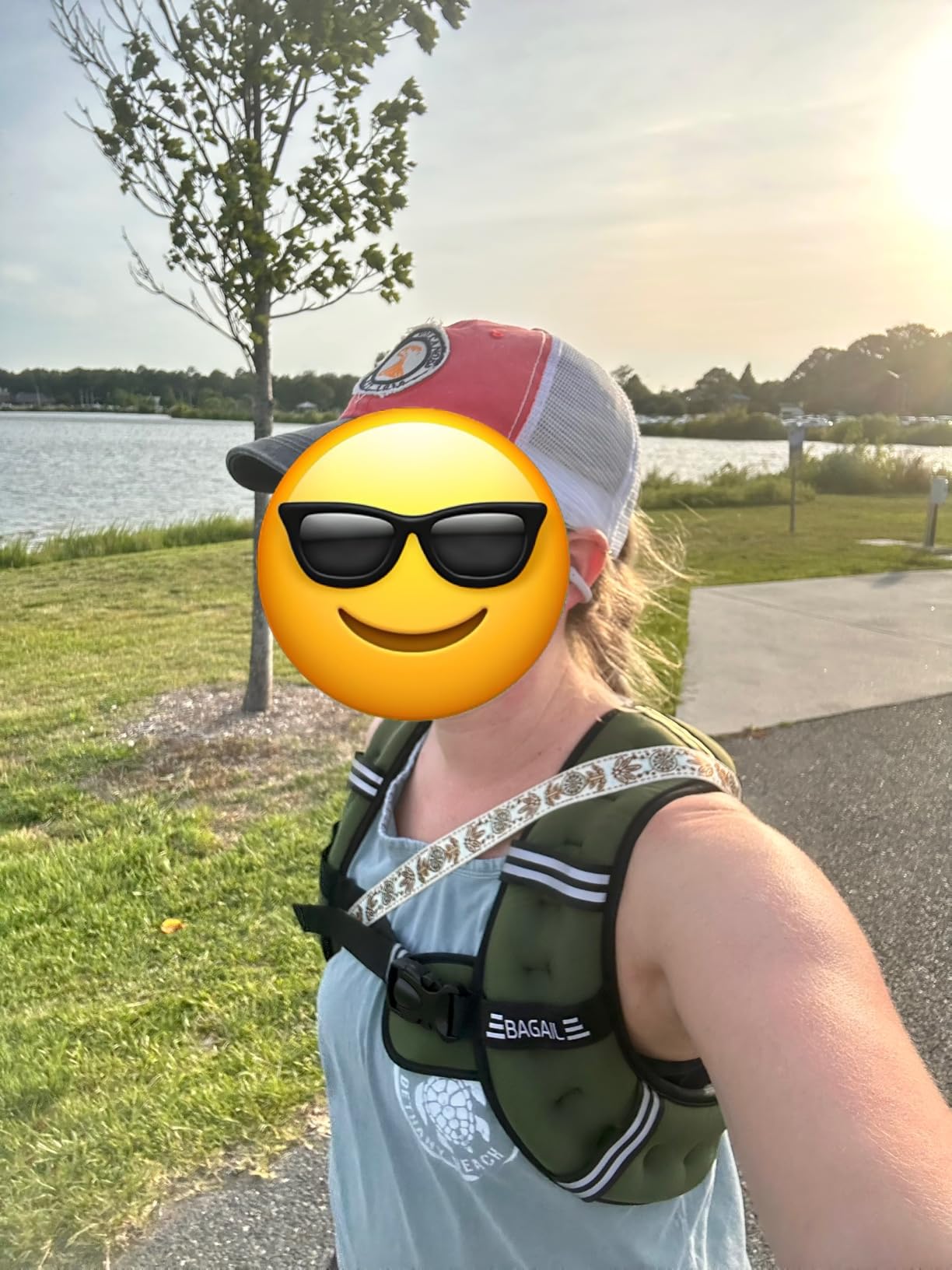 BAGAIL Comfort-Fit Weighted Vest for Woman, Even Weight Distribution, Faster Weight Loss, No-Chafe or Bounce for Walking & Running with Detachable Phone Pouch & Reflective Stripes (Available 5-30lbs) customer photo 2