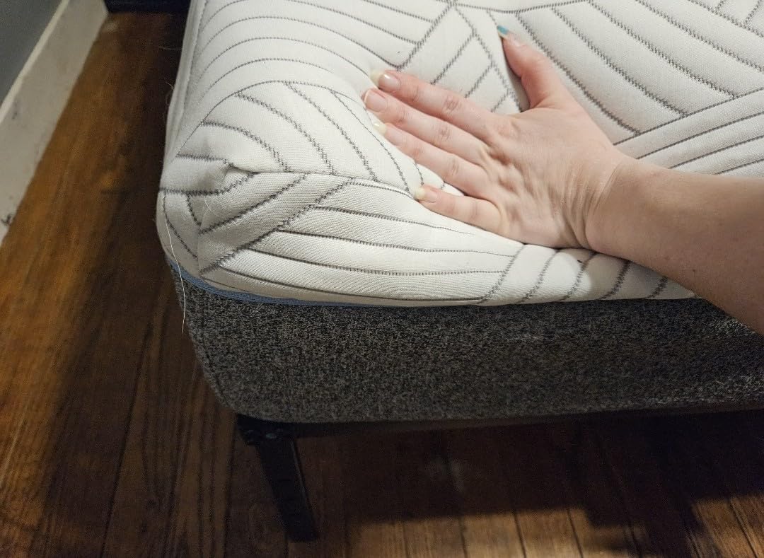 FATHOM Medium Queen Mattress 10 Inch Memory Foam Mattress Queen Size Bed in a Box for Back Pain Relief and Cool Sleep with Gel Foam and Removeable Fiberglass Free Cover, CertiPUR-US Certified customer photo 2