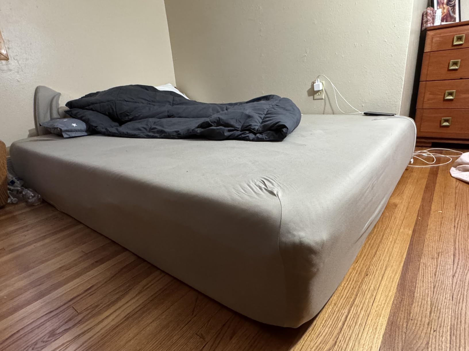 FATHOM Firm Queen Mattress 10 Inch Memory Foam Mattress Queen Size Bed in a Box for Back Pain Relief and Cool Sleep with Gel Foam and Removeable Fiberglass Free Cover, CertiPUR-US Certified customer photo 2