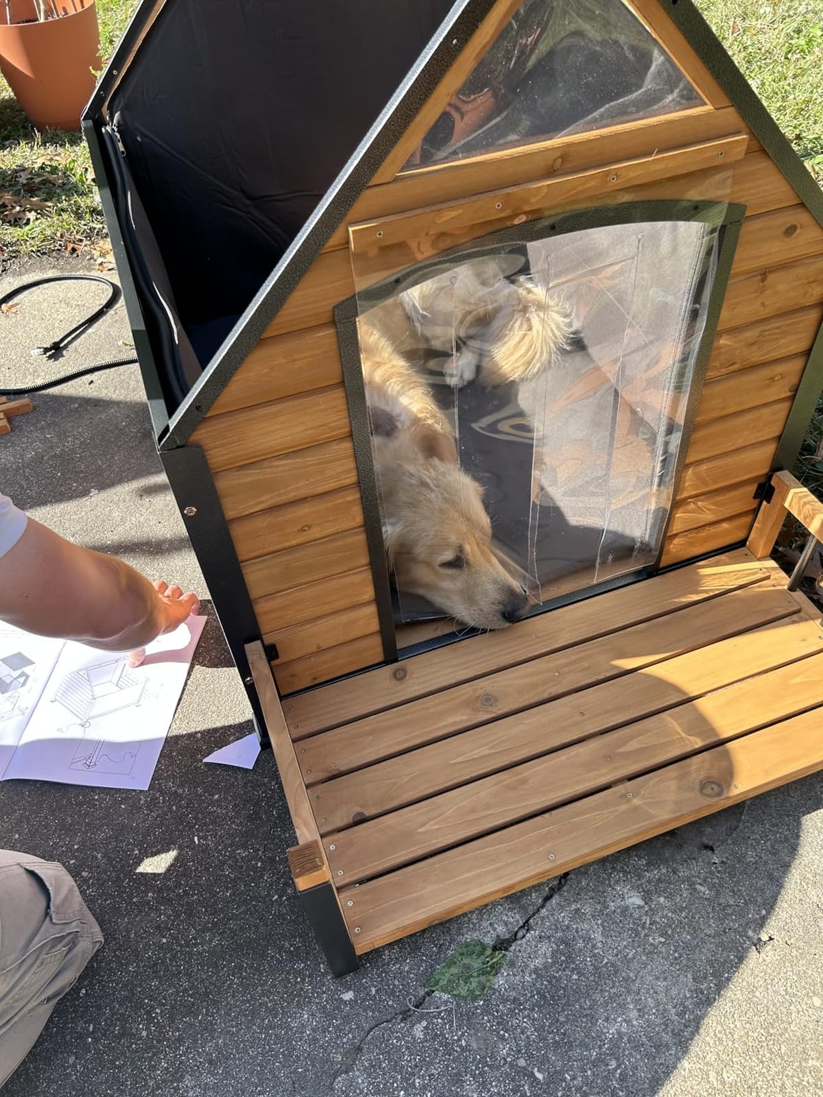 Aivituvin Heated Outdoor Dog House with Adjustable Heating Pad, Removable Insulated Liner, Metal Frame and Waterproof Roof, Warm Shelter for Cold Weather (50.9