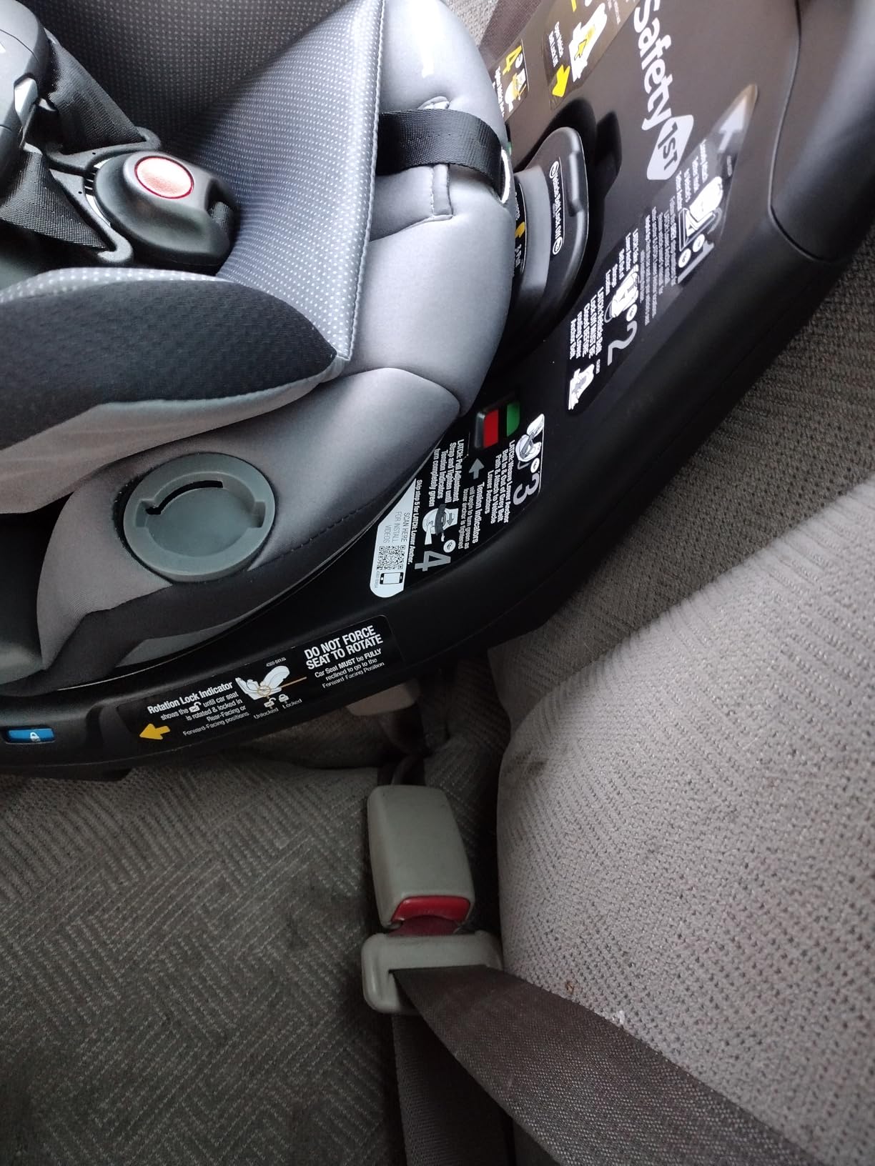 Safety 1st Turn and Go 360 DLX 360 Car Seat, Rotating All-in-One Convertible Car Seat, Stonington customer photo 1