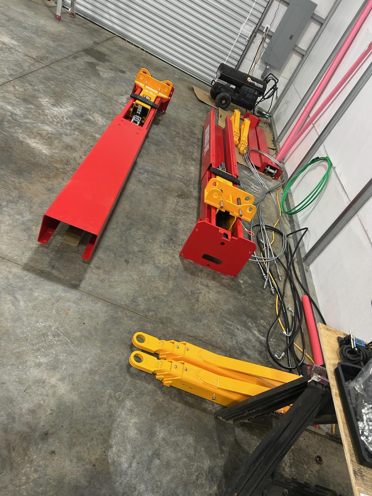 KT-M120L 12000lbs Two Post Lift Auto Lift 2 Post Car Lift Extra Height 167” / 4.235M Max Wide 151 Inch Truck Clear Floor Hoist CE Certified customer photo 1