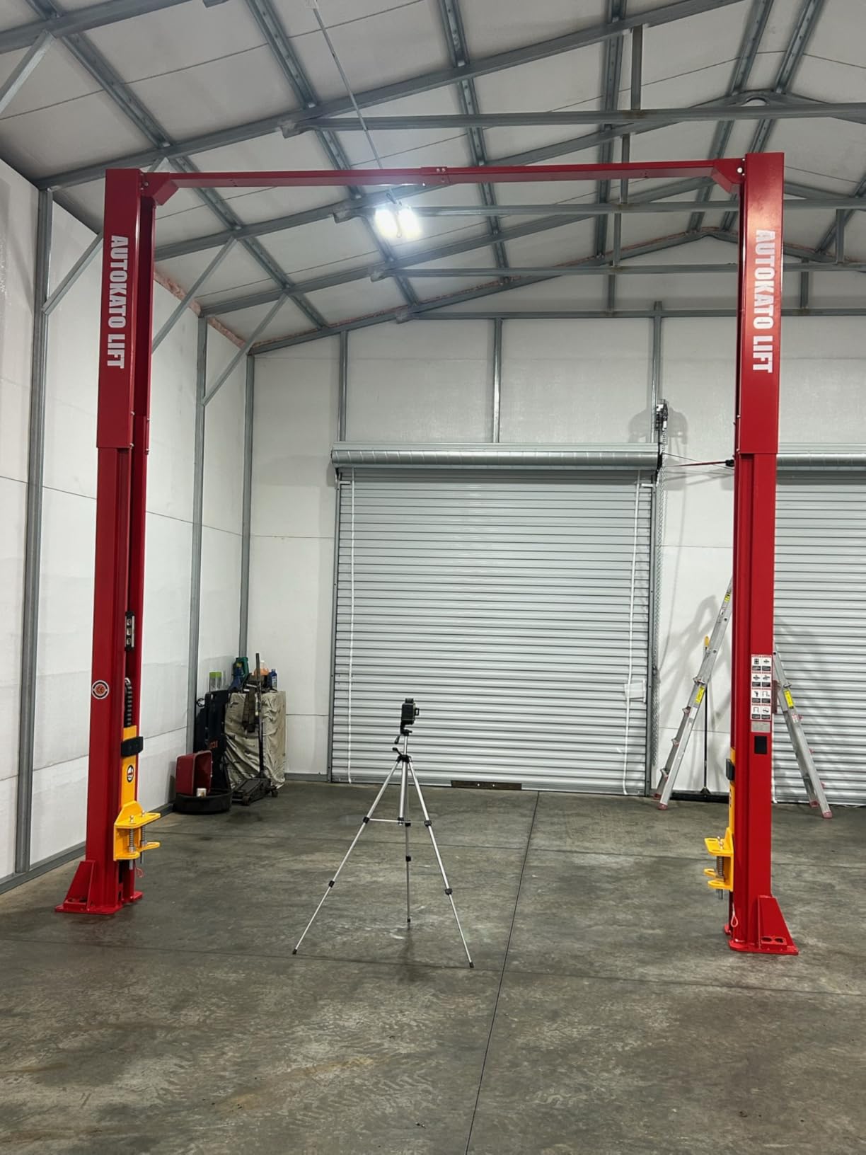 KT-M120L 12000lbs Two Post Lift Auto Lift 2 Post Car Lift Extra Height 167” / 4.235M Max Wide 151 Inch Truck Clear Floor Hoist CE Certified customer photo 2