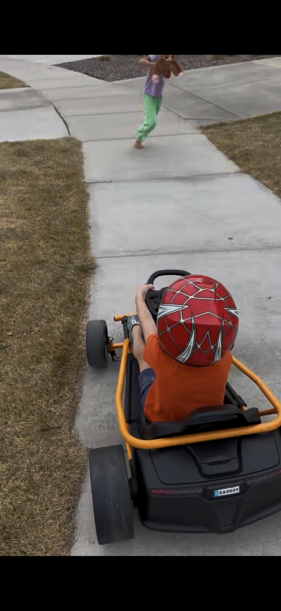 24V Go Kart for Kids 8-15 Years,300W*2 Motors,9Ah Battery 8.1MPH Fast Speed customer photo 2